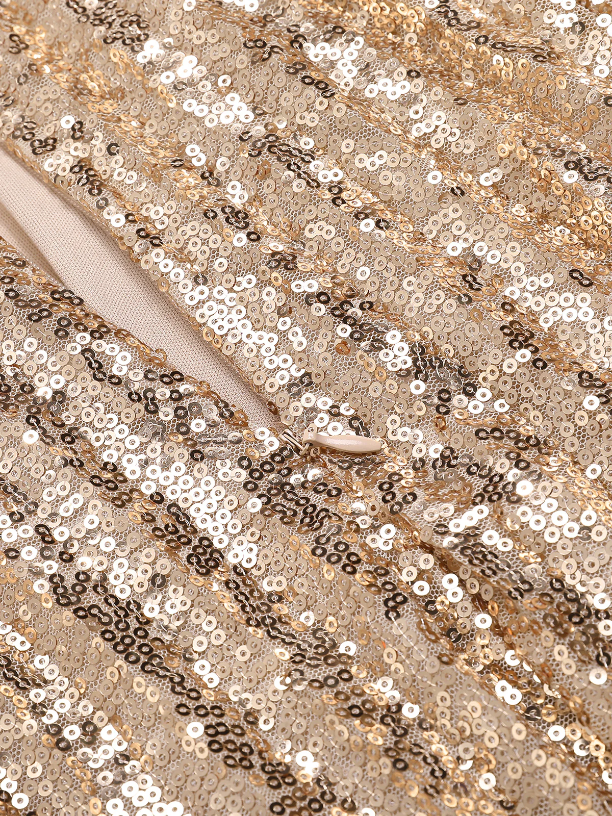 1920s Sequined Backless Halter Dress - Image 5