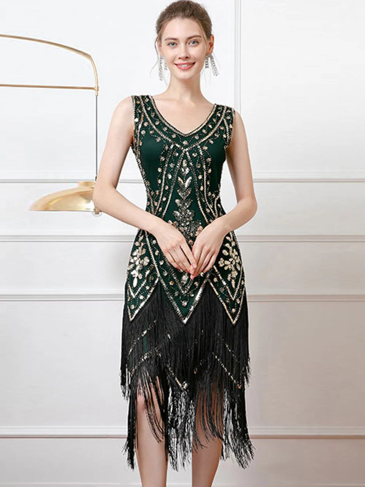 1920s V-Neck Sequined Tassel Flapper Sleeveless Dress - Image 2