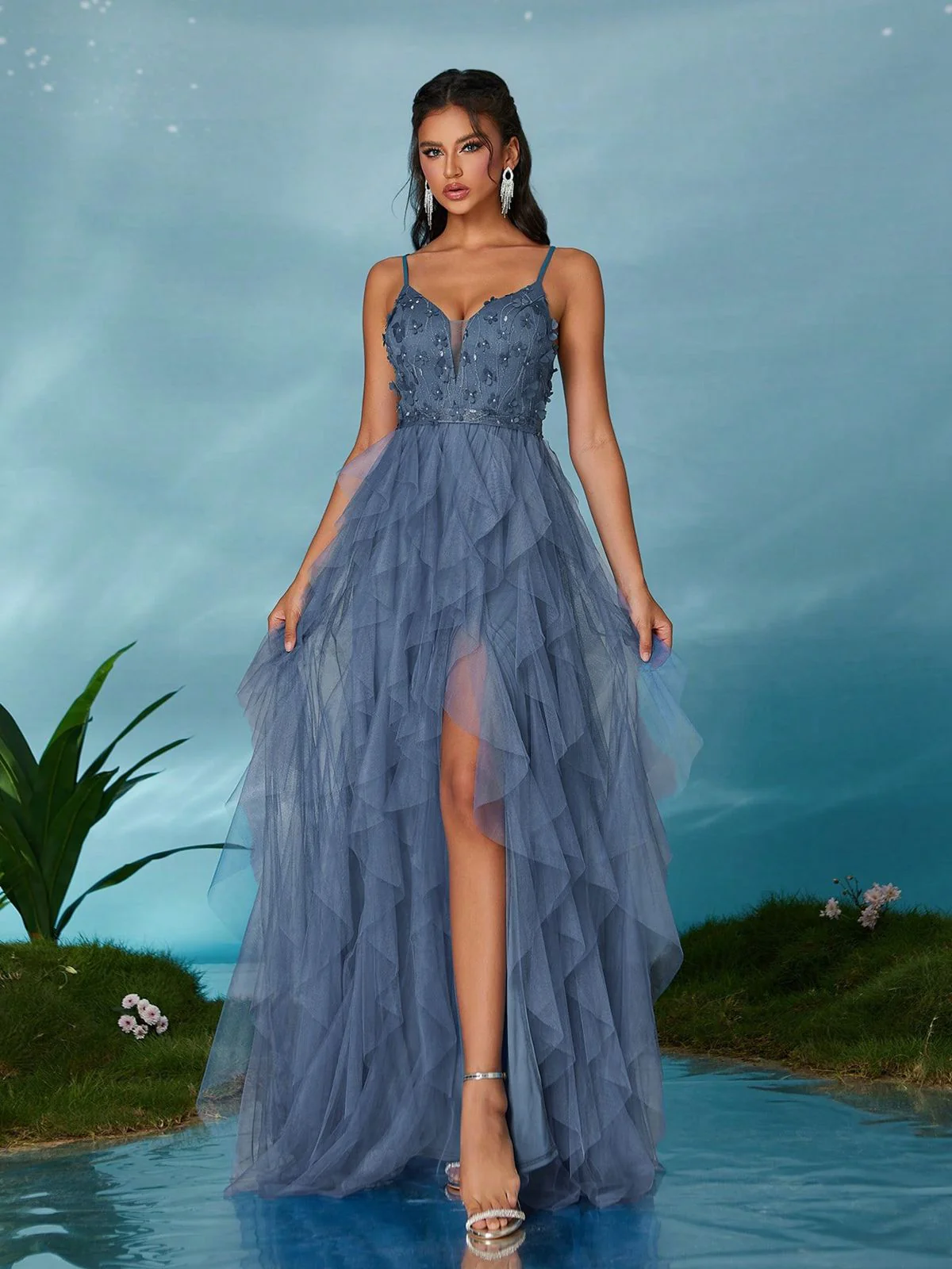 1930s Appliques Tulle Glitter Slit Tiered Prom Dress - Image 2