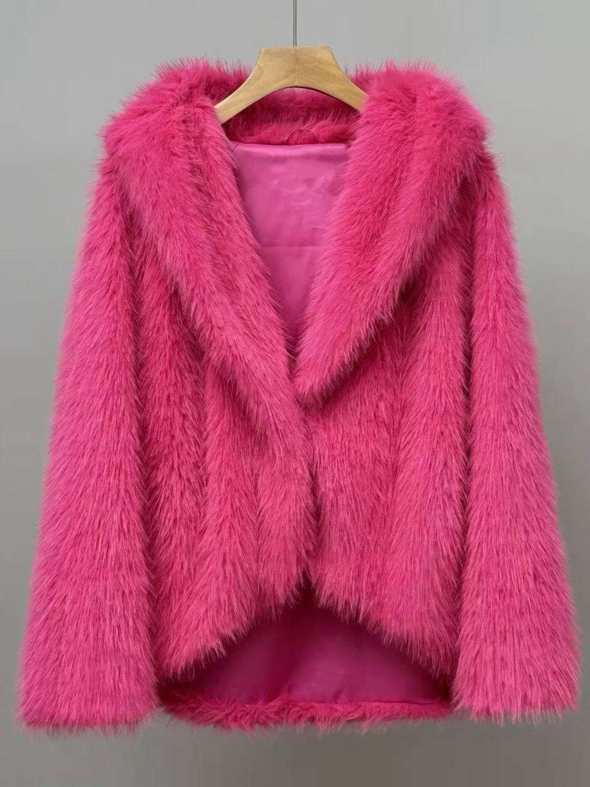 1930s Faux Fur Hooded Lapel Solid Coat - Image 4