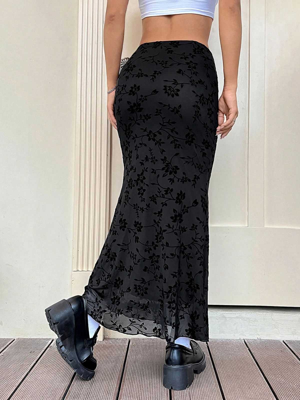 1930s Flocked Floral Maxi Mermaid Skirt - Image 5