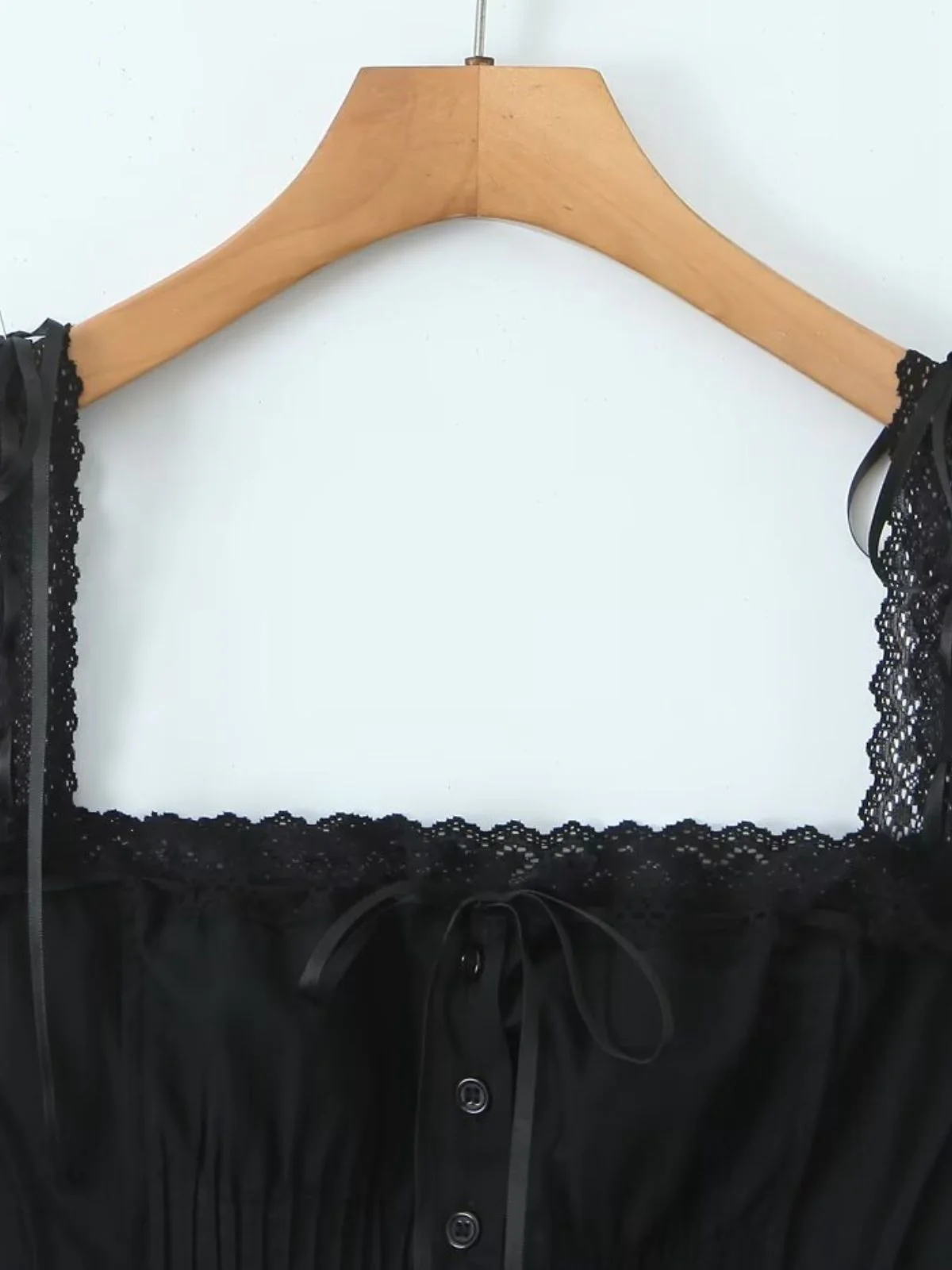 1930s Lace Patchwork Square Neck Pleated Camisole - Image 3