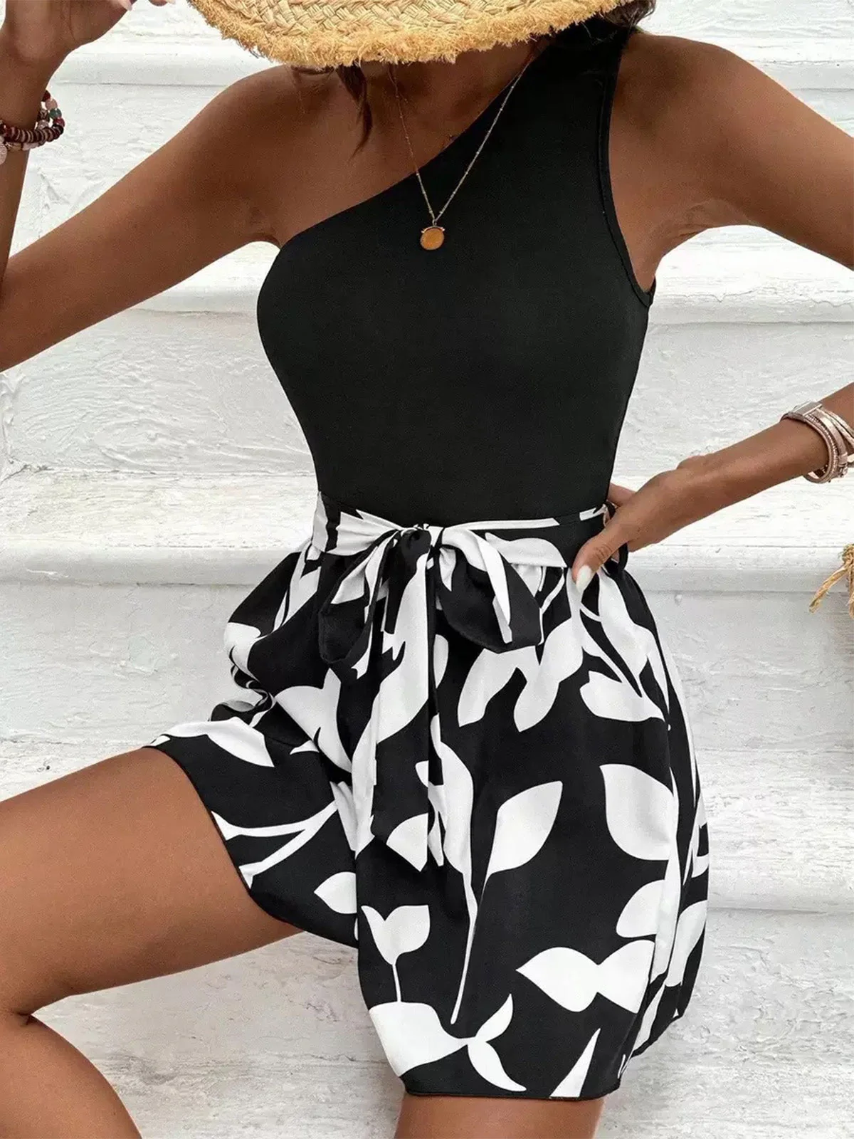 1930s One-Shoulder Plants Sleeveless Belted Romper - Image 4