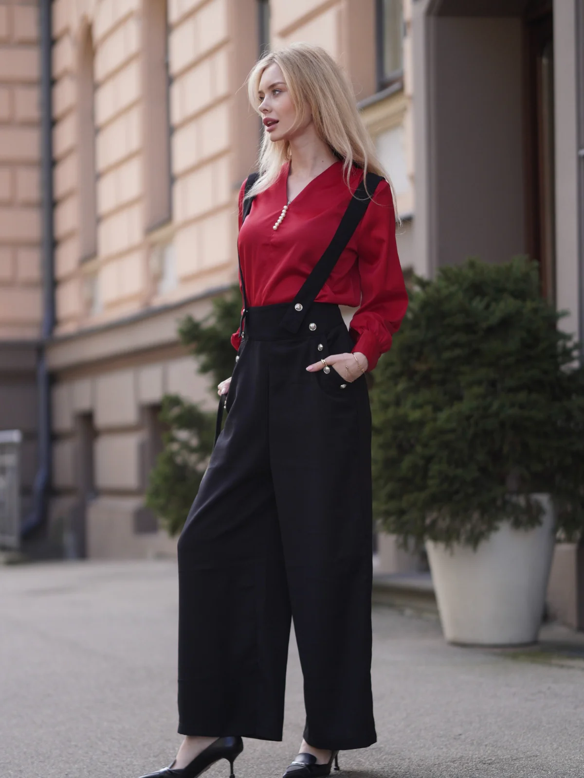 1930s Solid Blouse & Suspender Pants - Image 2