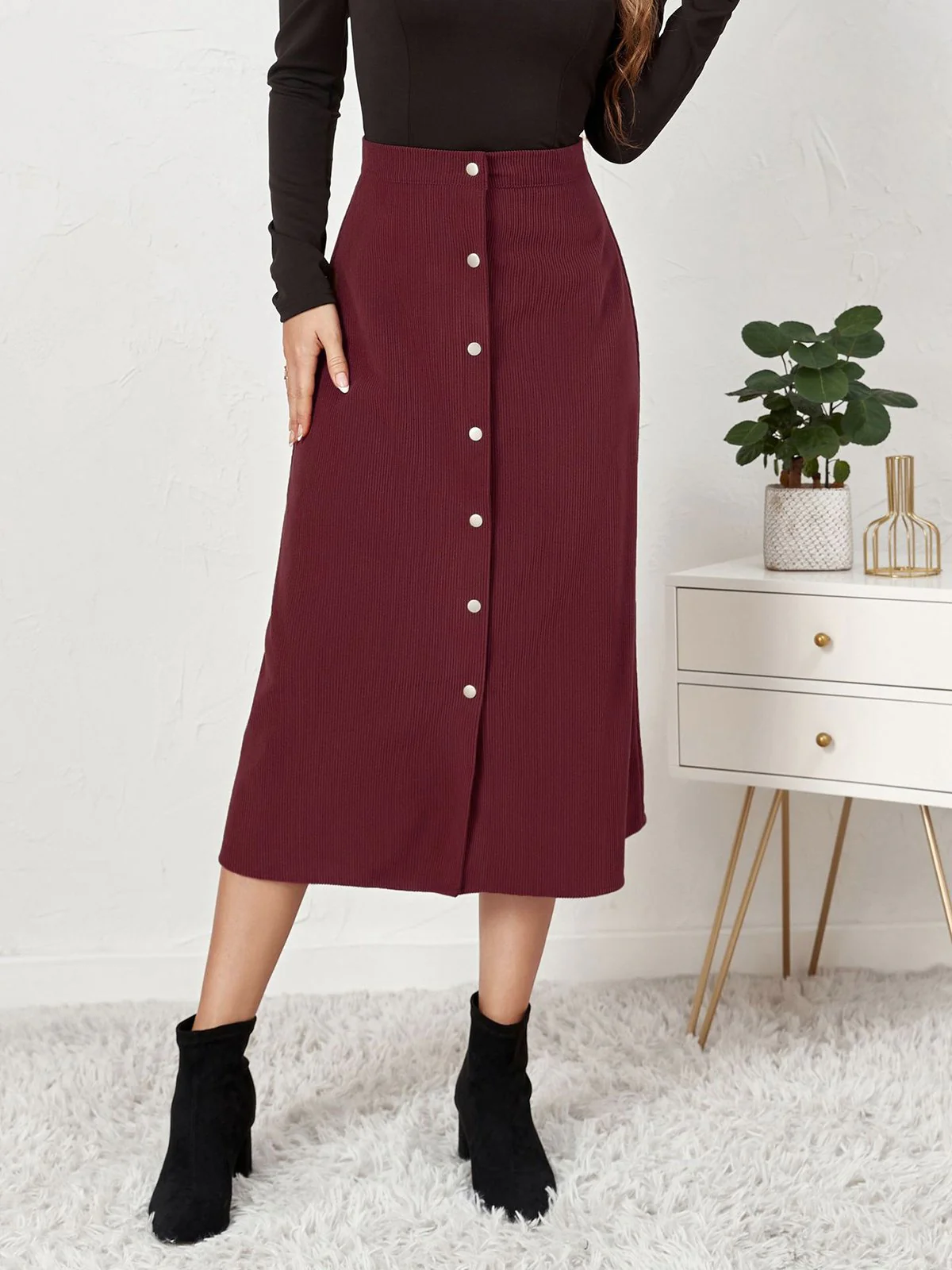 1930s Solid Buttoned Corduroy A-Line Skirt - Image 4