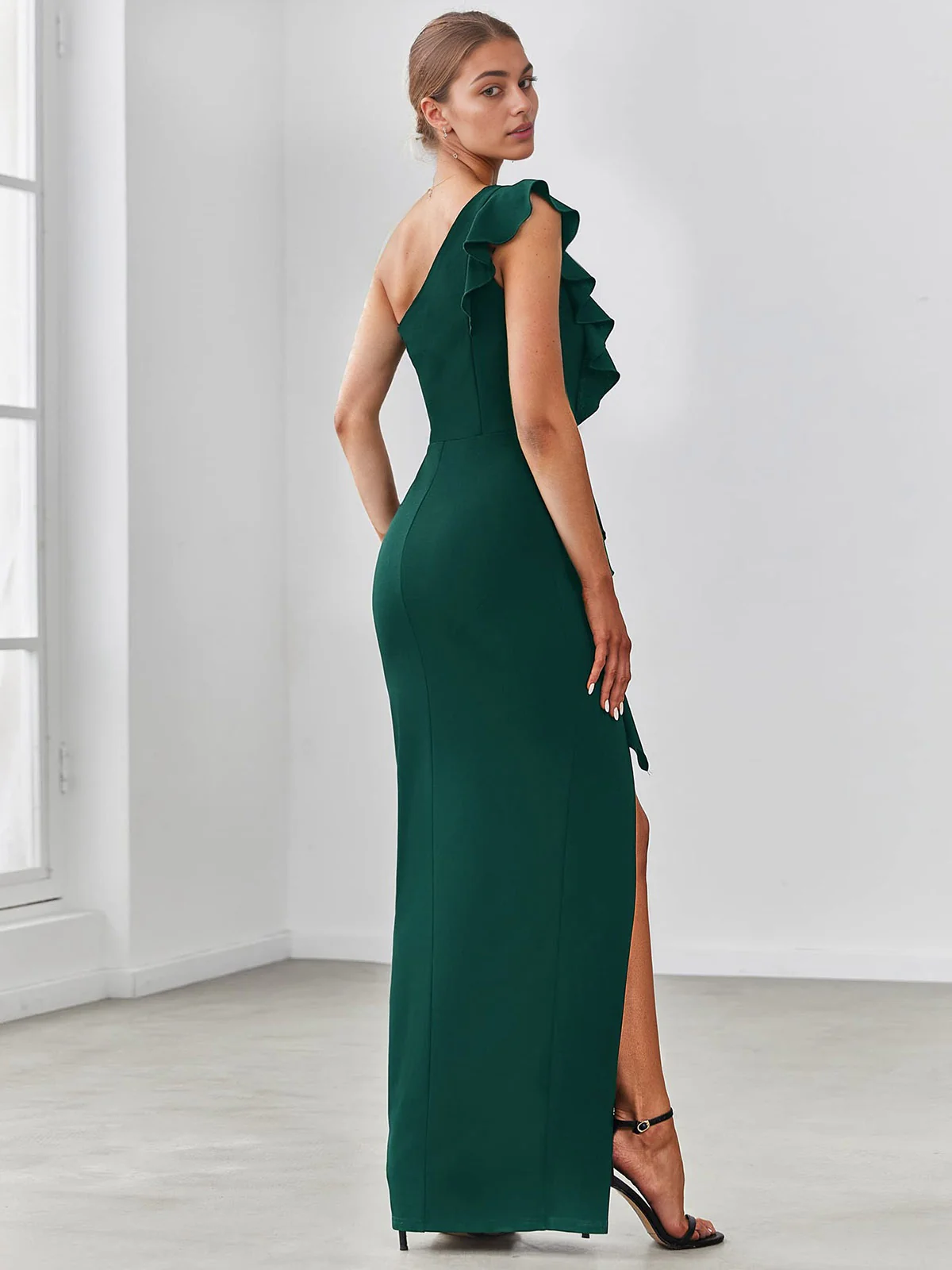 1930s Solid Ruffle One-Shoulder Slit Dress - Image 28