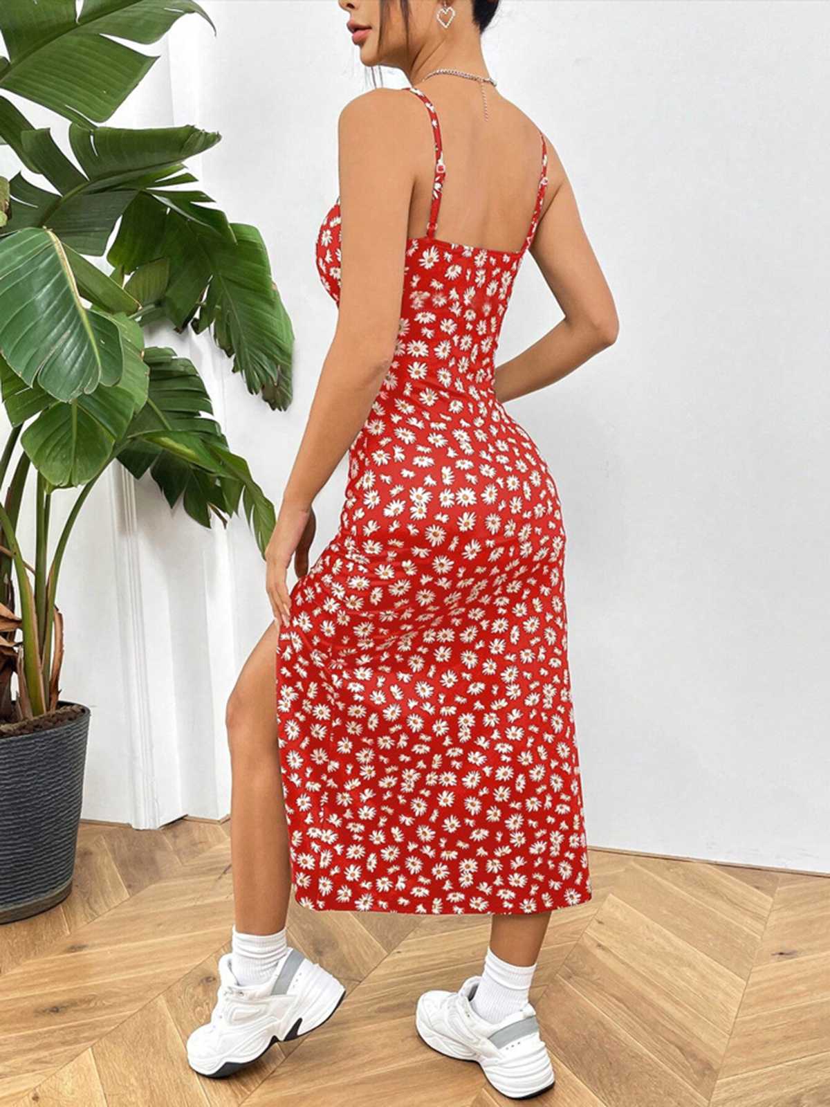 1930s Spaghetti Strap Daisy Slit Dress - Image 4