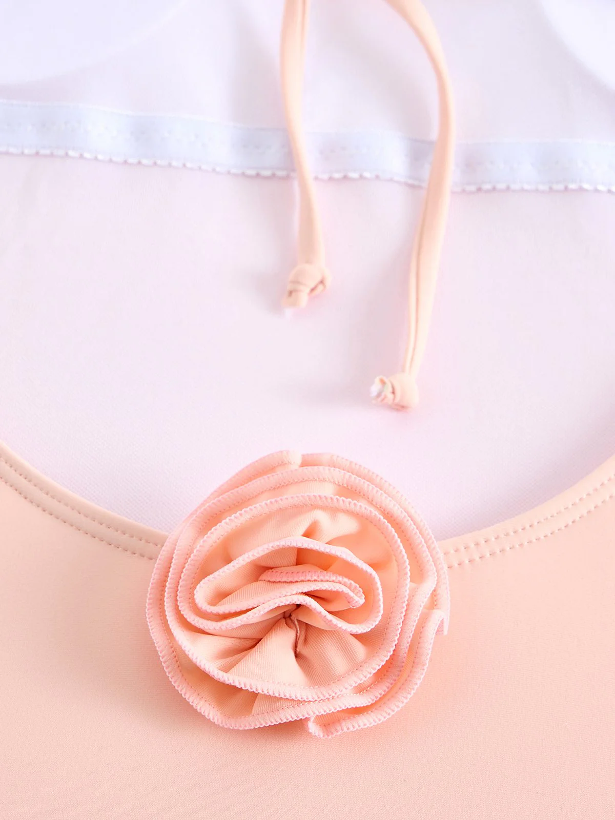 1940s 3D Rose Back Cross Straps Swimsuit - Image 3