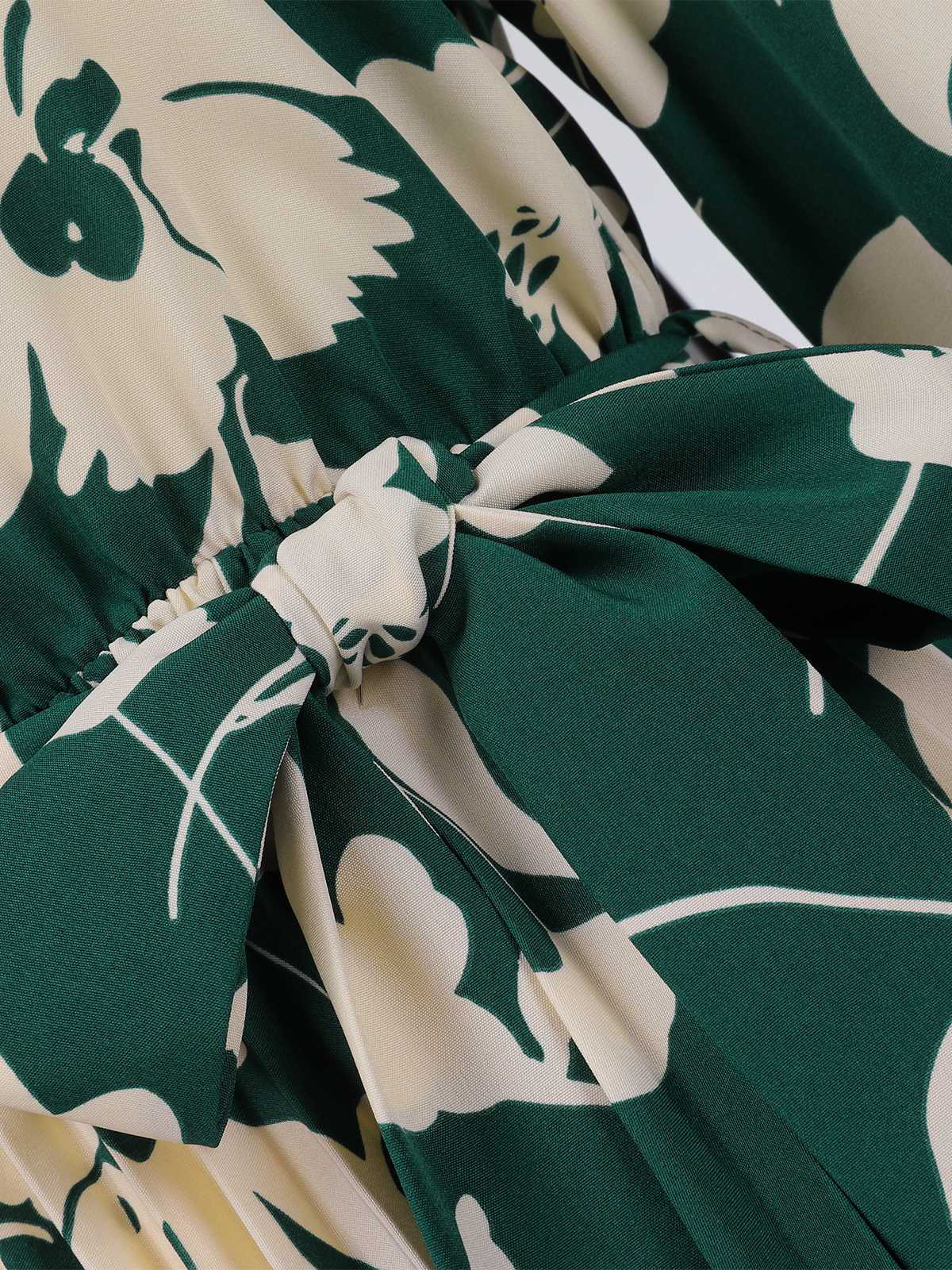 1940s Floral Belted Pleated Dress - Image 4