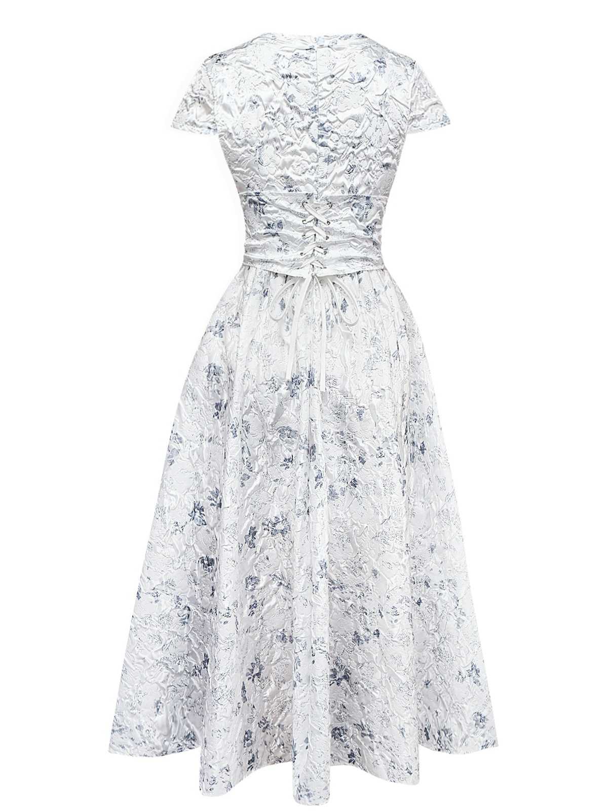 1940s Floral Crinkle-Jacquard Waistband Dress - Image 2