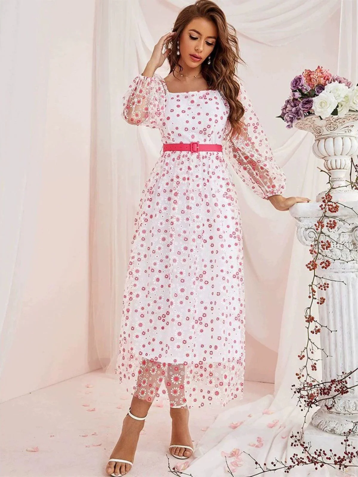 1940s Floral Illusion Square Neck Belt Dress - Image 5