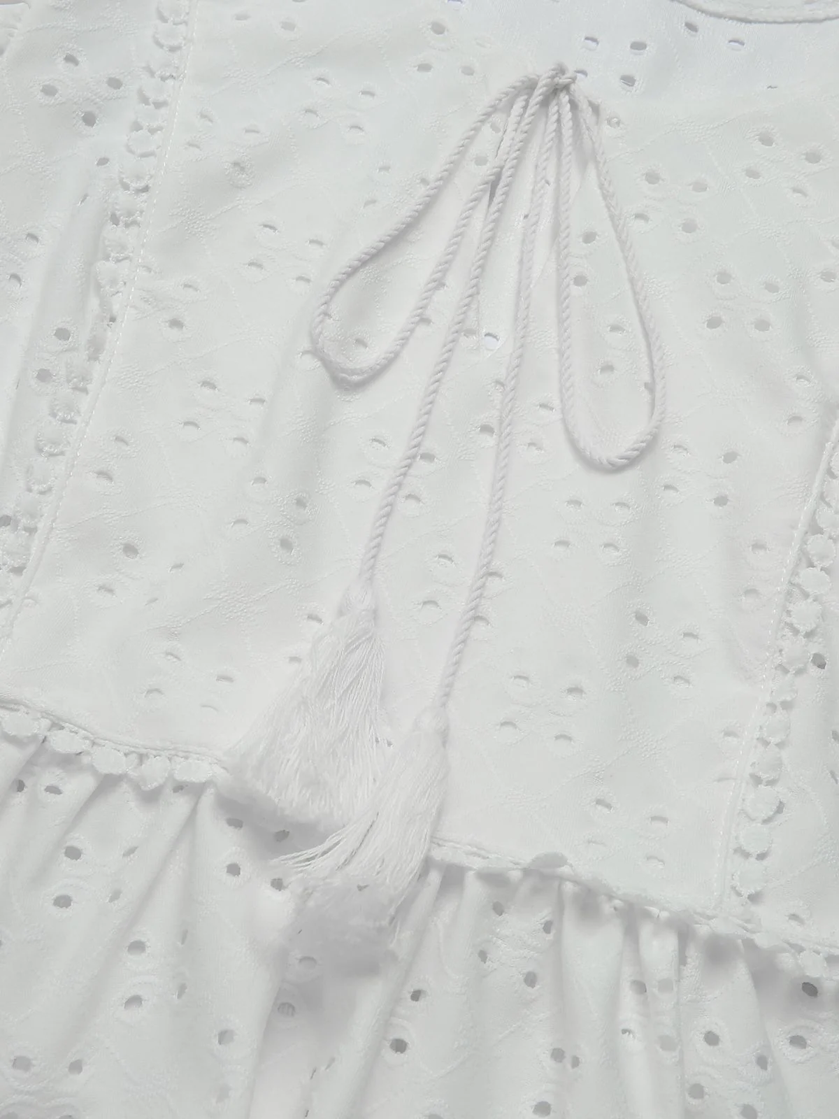 1940s Tie Front Eyelet Embroidered Blouse - Image 6