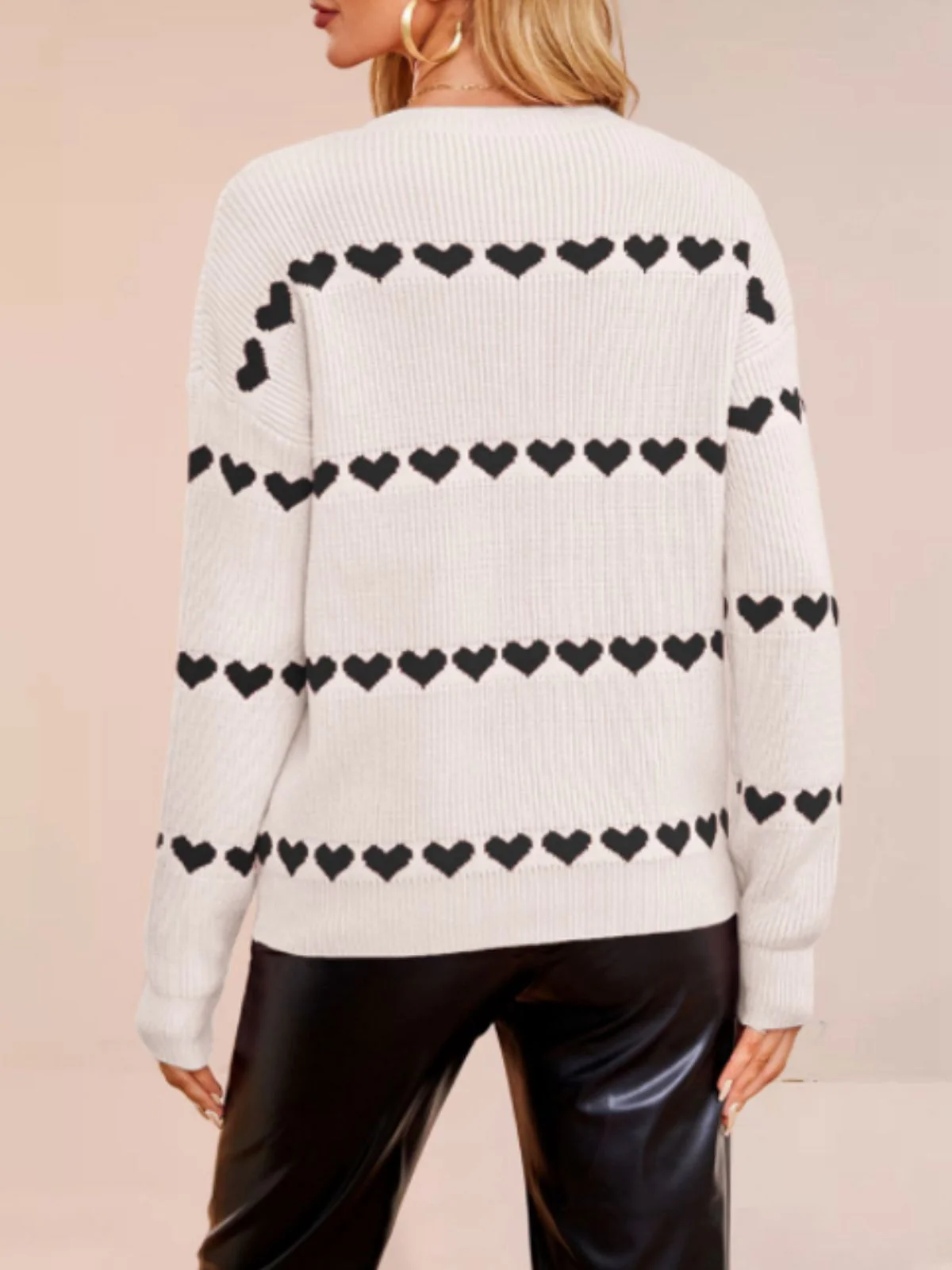 1940s Valentine's Day Heart Knitted Sweater - Image 16