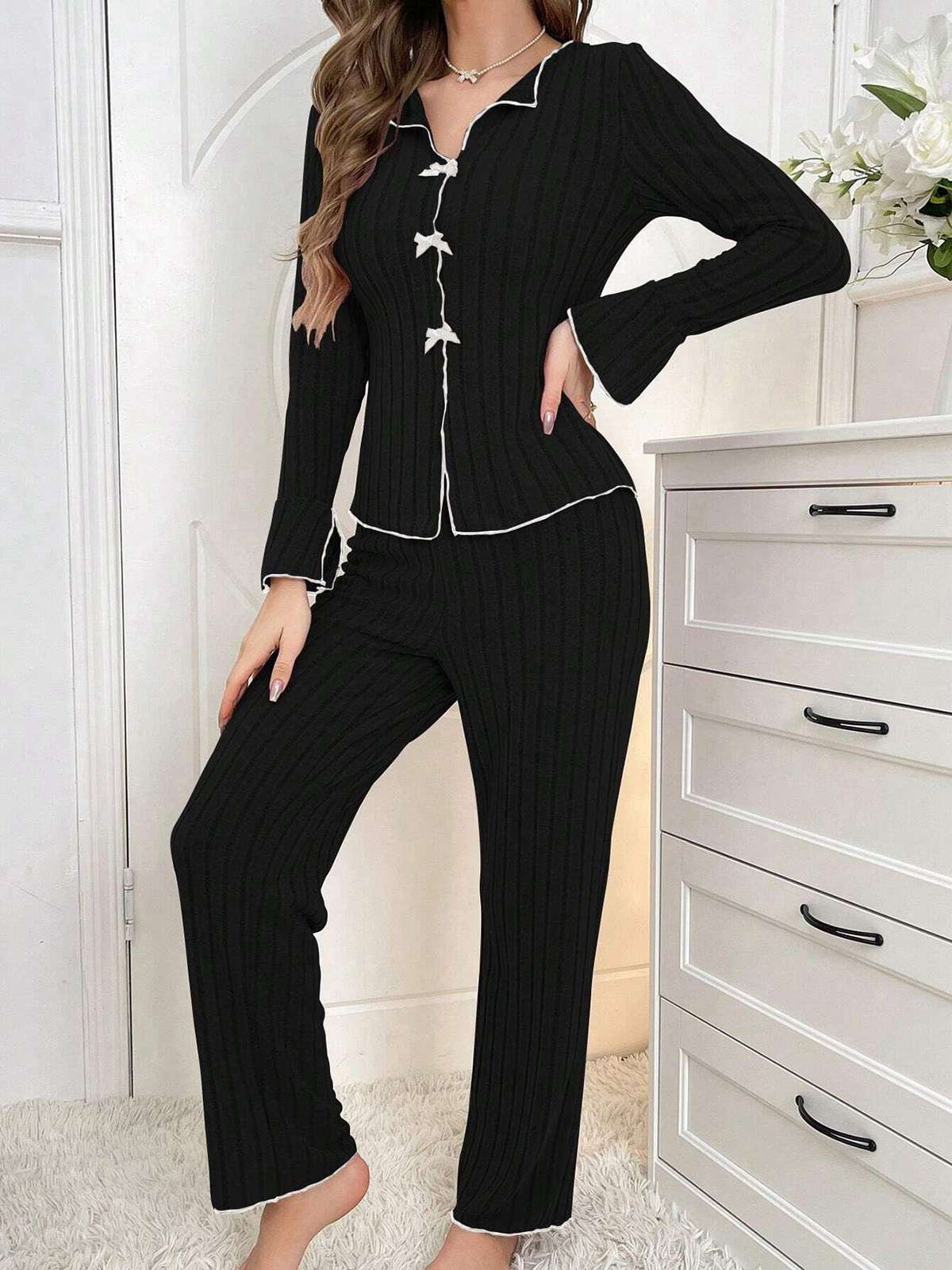1950s Bow Knitted Ruffled Long Pajama Set - Image 7