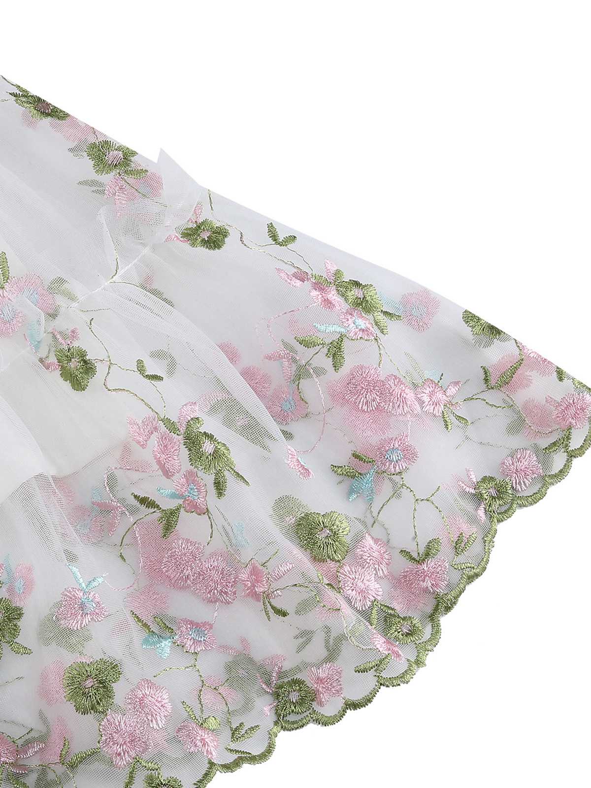 1950s Embroidered Flowers Mesh Puff Sleeve Dress - Image 10
