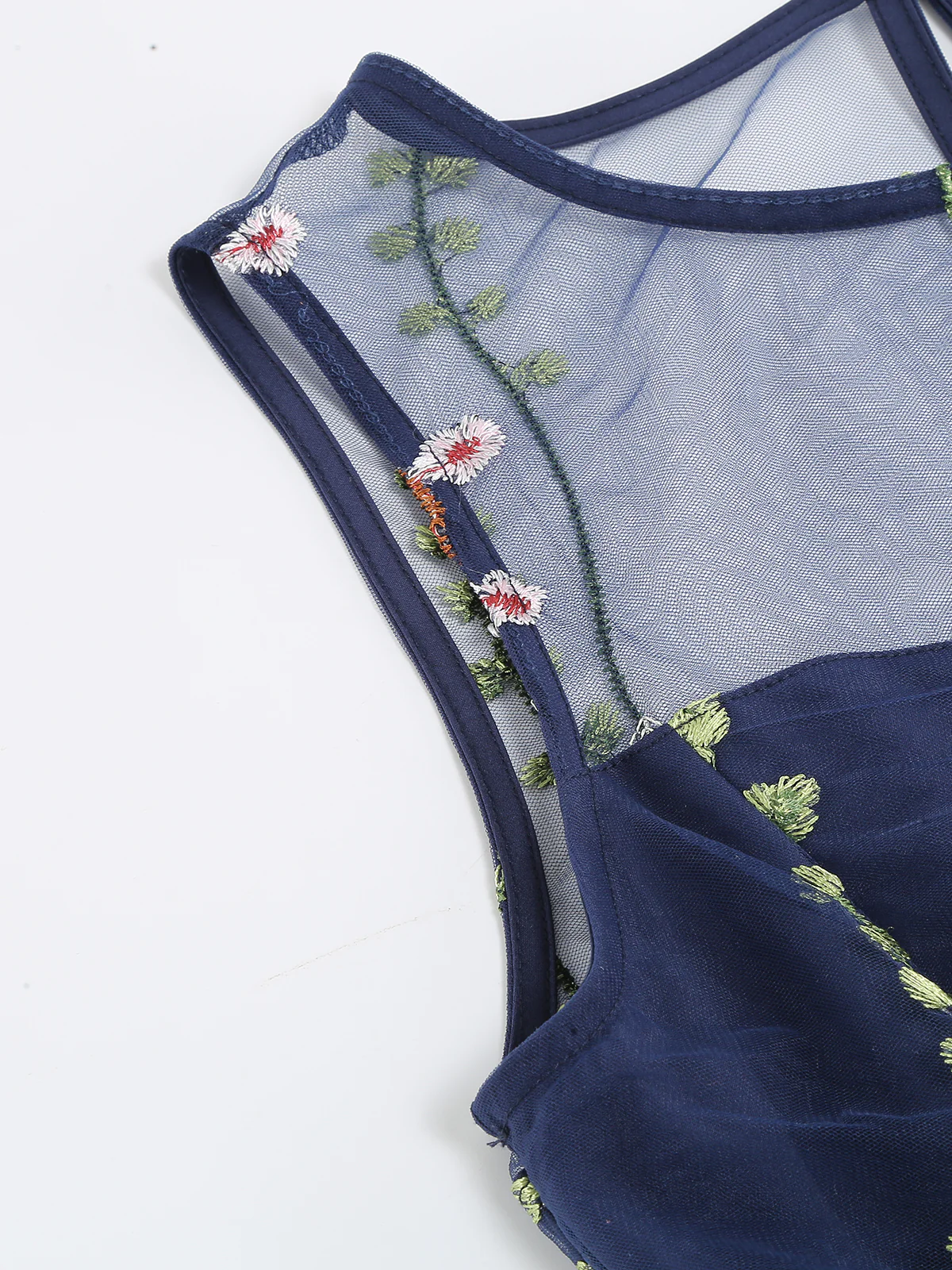 1950s Flower Gauze Sleeveless Swing Dress - Image 4