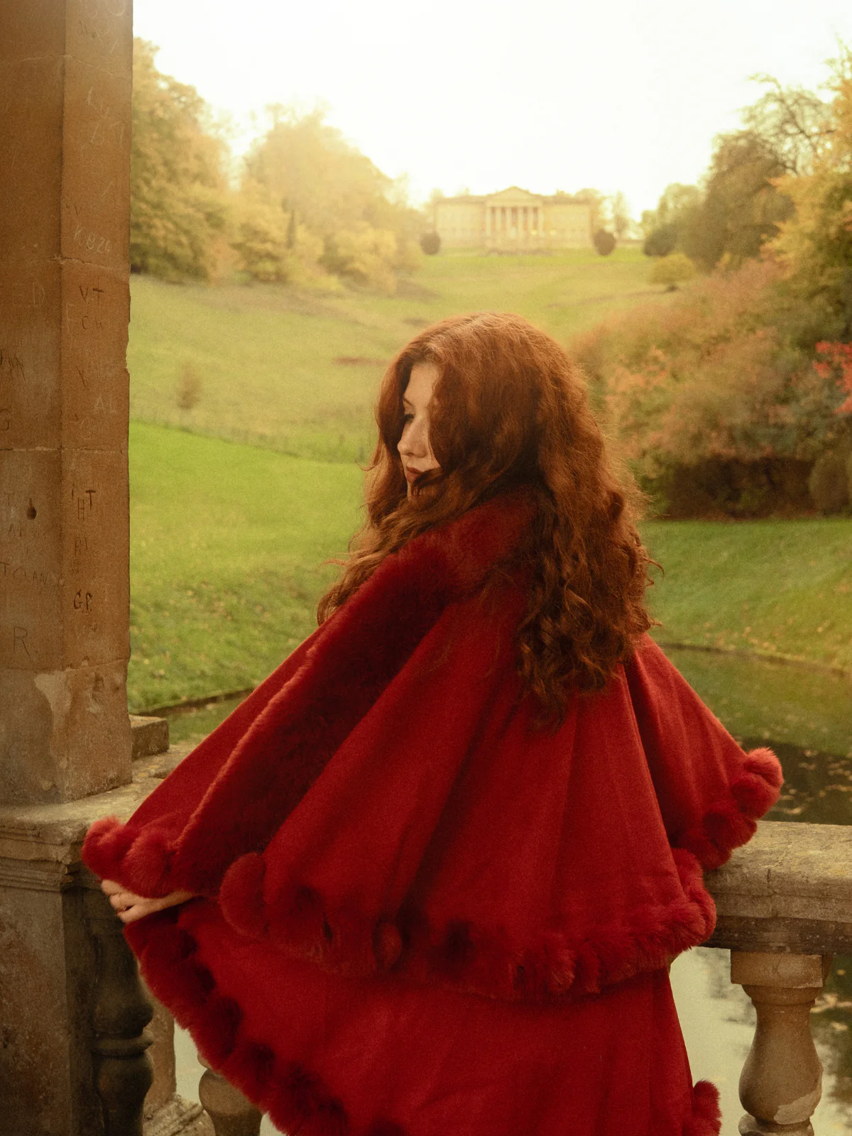 1950s Fur Collar Double Layer Cape Shawl - Image 3