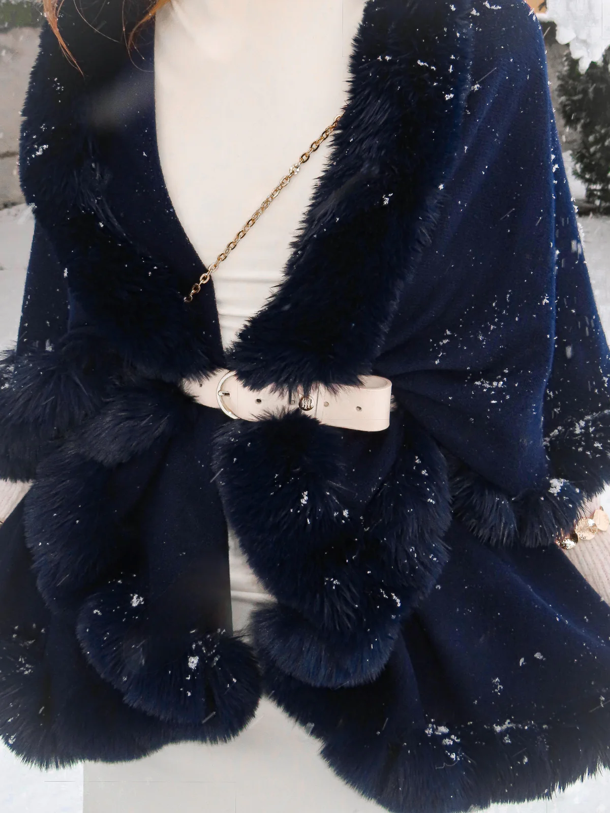 1950s Fur Collar Double Layer Cape Shawl - Image 3