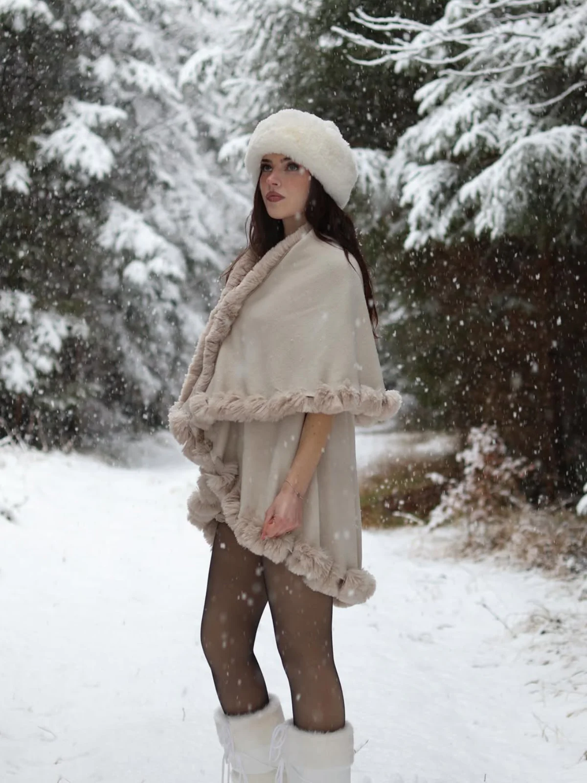 1950s Fur Collar Double Layer Cape Shawl - Image 3