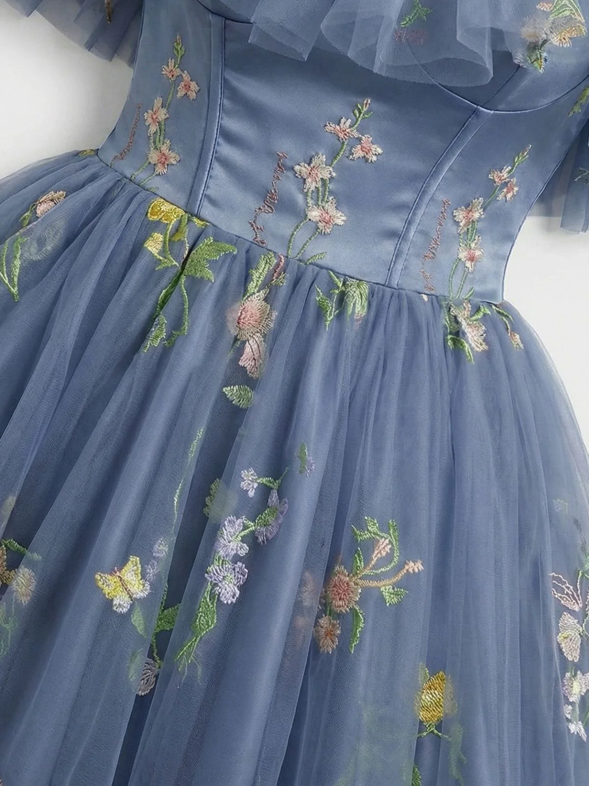 1950s Off-Shoulder Floral Embroidered Mesh Dress - Image 3