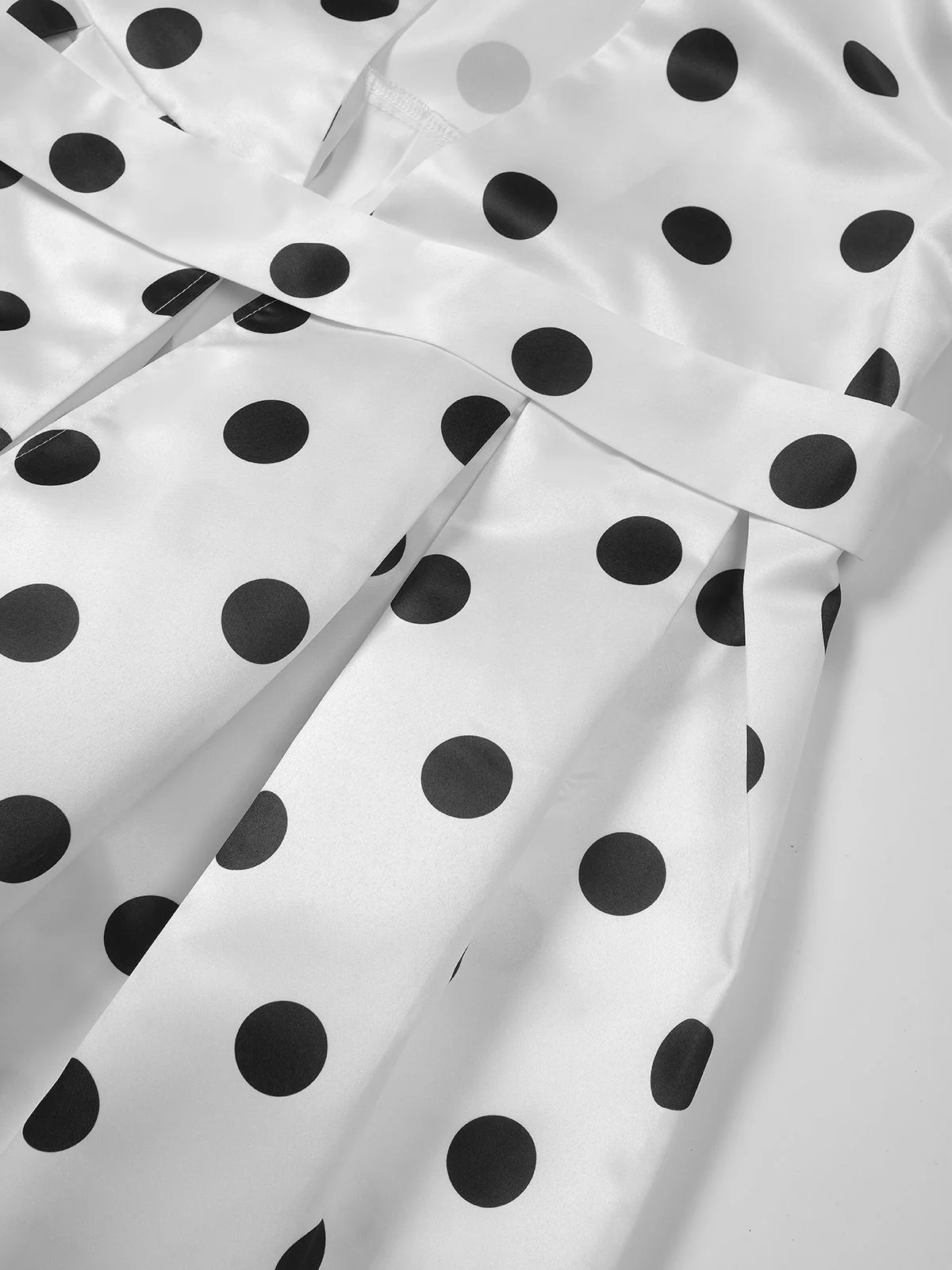 1950s Surplice V-Neck Polka Dot Belted Dress - Image 6