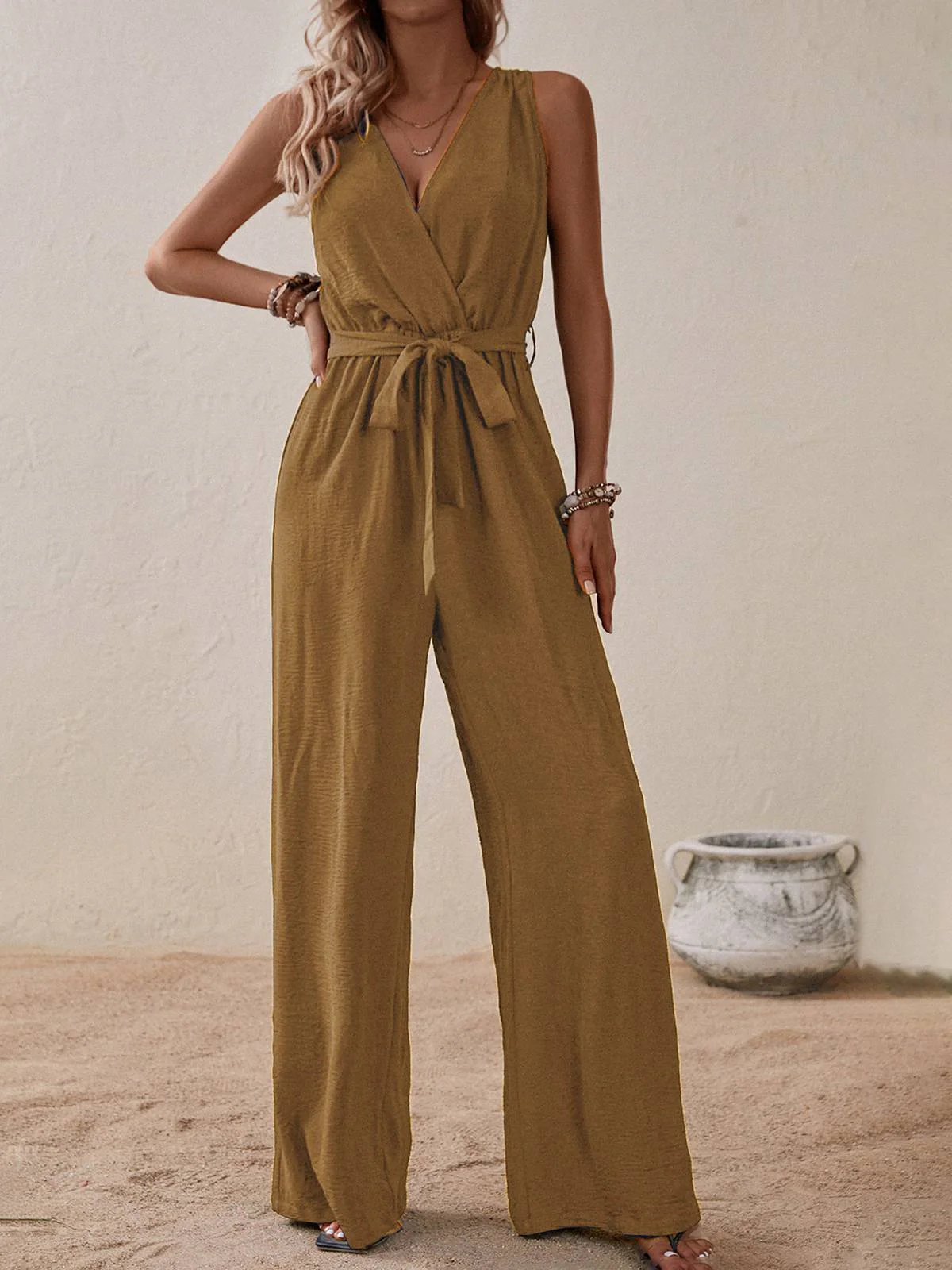 1950s Surplice V-Neck Solid Belted Jumpsuit - Image 15