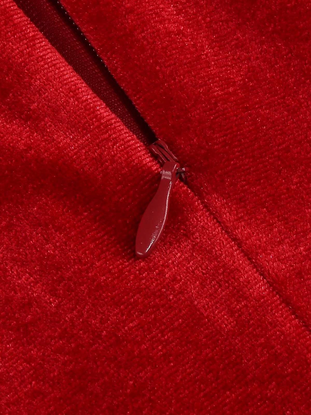 1950s Solid Velvet V-Neck Swing Dress - Image 5