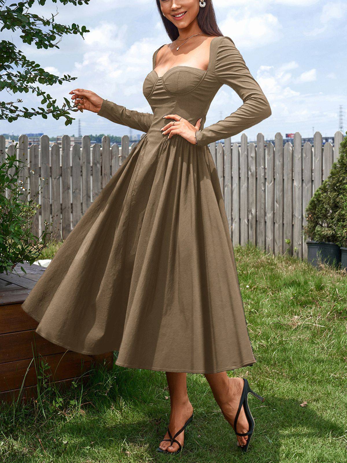 1960s Backless Lace-Up Pleated Midi Dress - Image 9