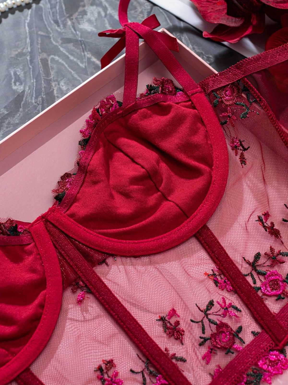 1960s Floral Embroidered Bow Underwire Lingerie - Image 11