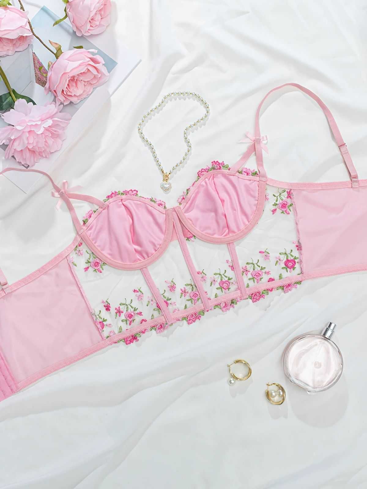 1960s Floral Embroidered Bow Underwire Lingerie - Image 6