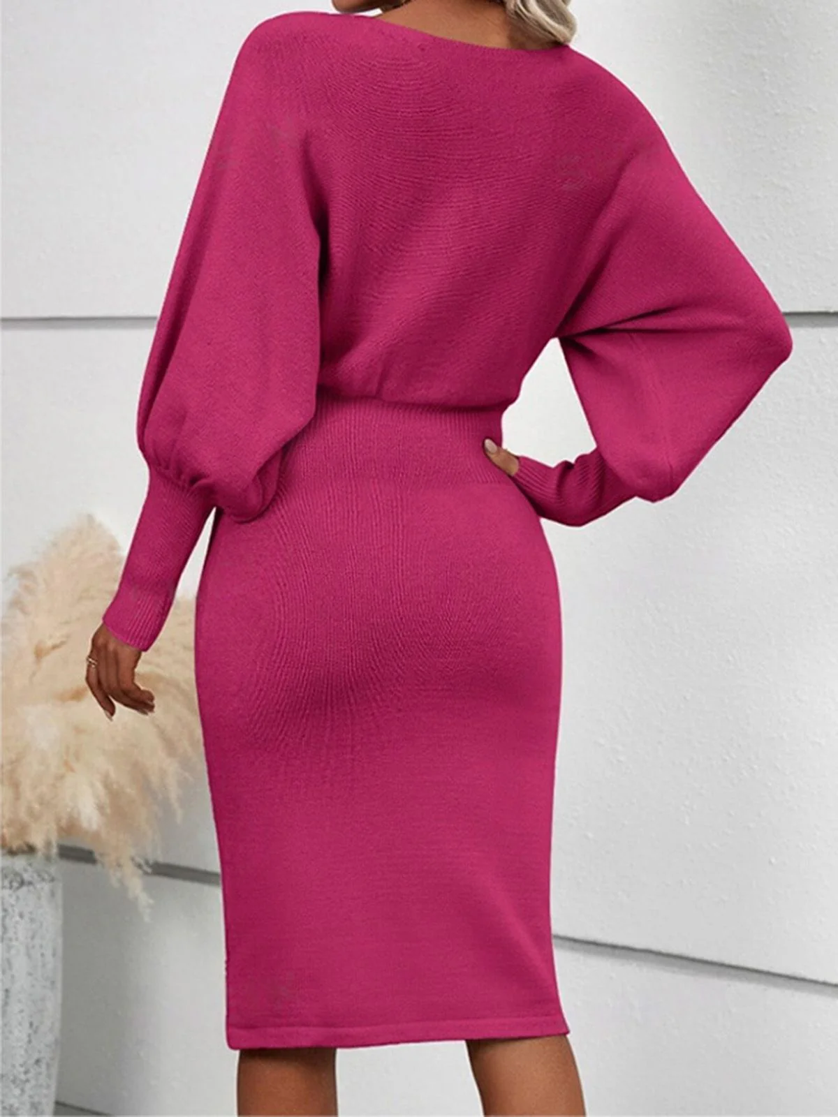 1960s Lantern Sleeve Cinched Waist Bodycon Knit Dress - Image 7