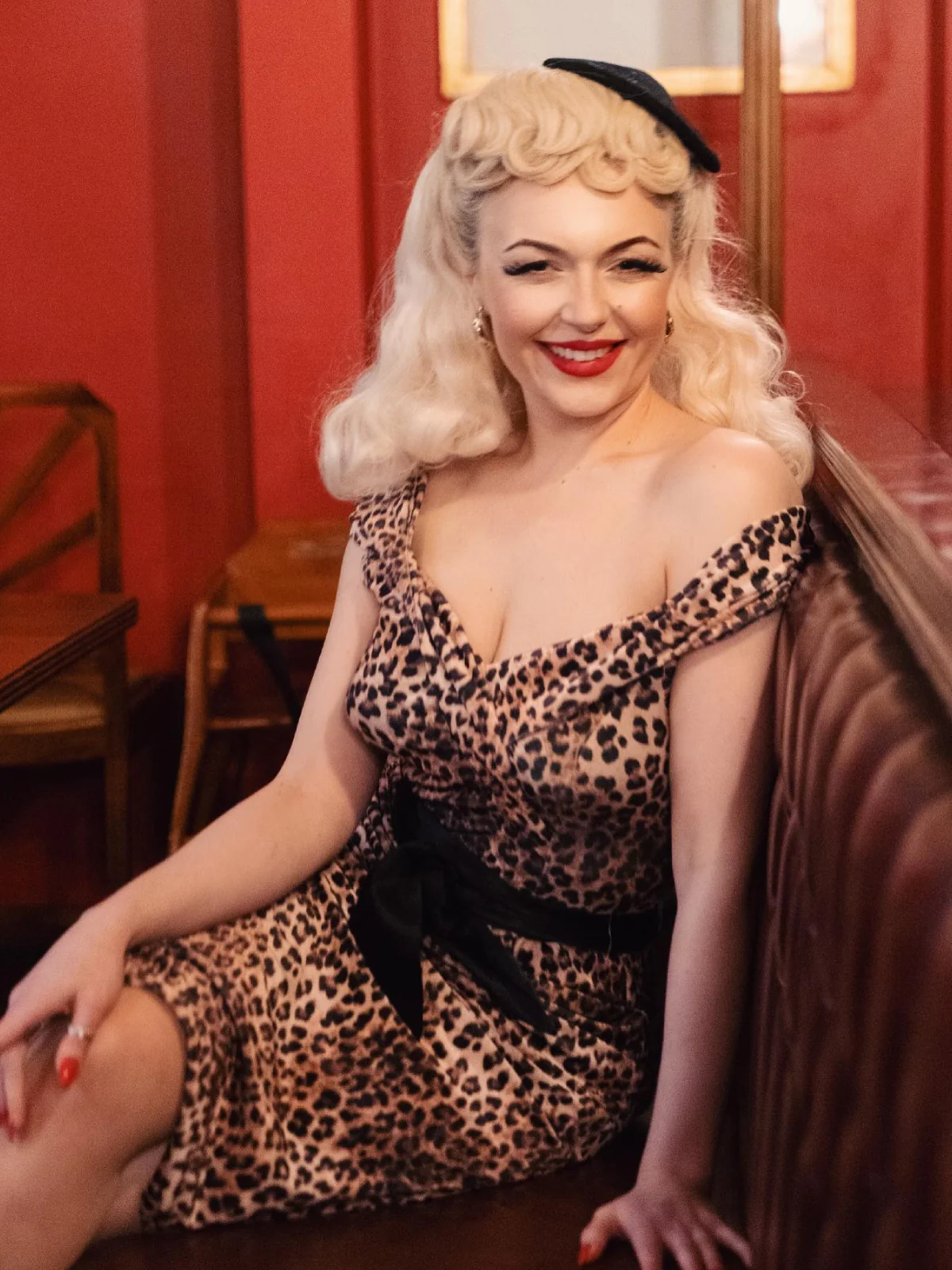 1960s Off-shoulder Leopard Pencil Dress - Image 6