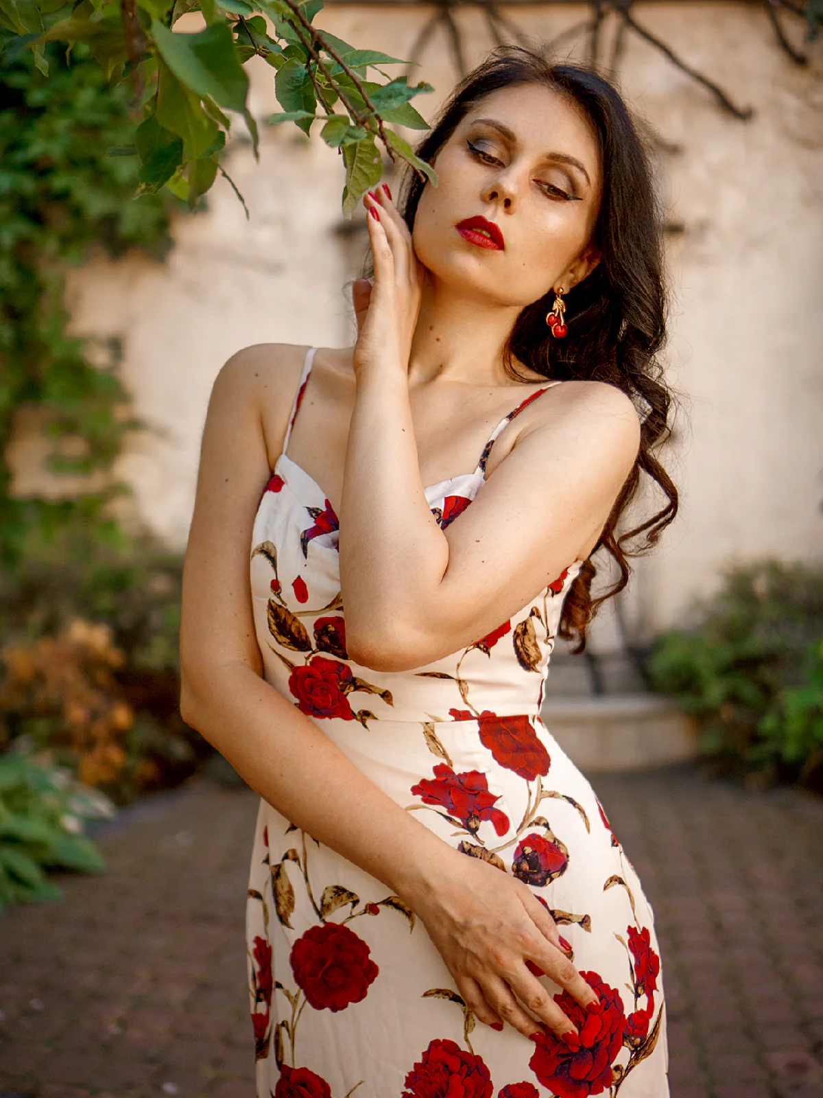 1960s Rose Suspender Pencil Dress - Image 3