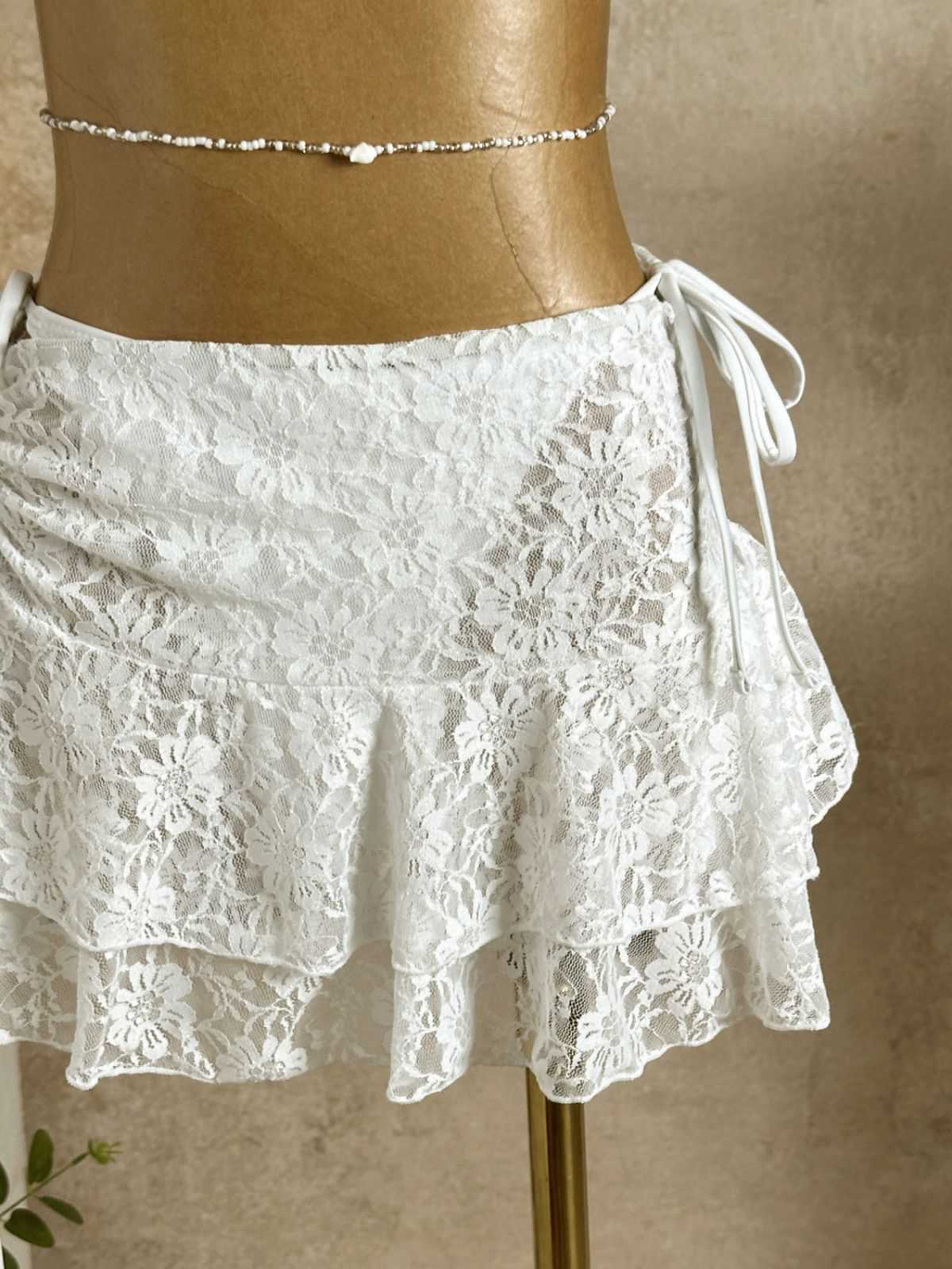 1960s Ruffled Halter Bikini Set & Floral Lace Cover-Up - Image 14