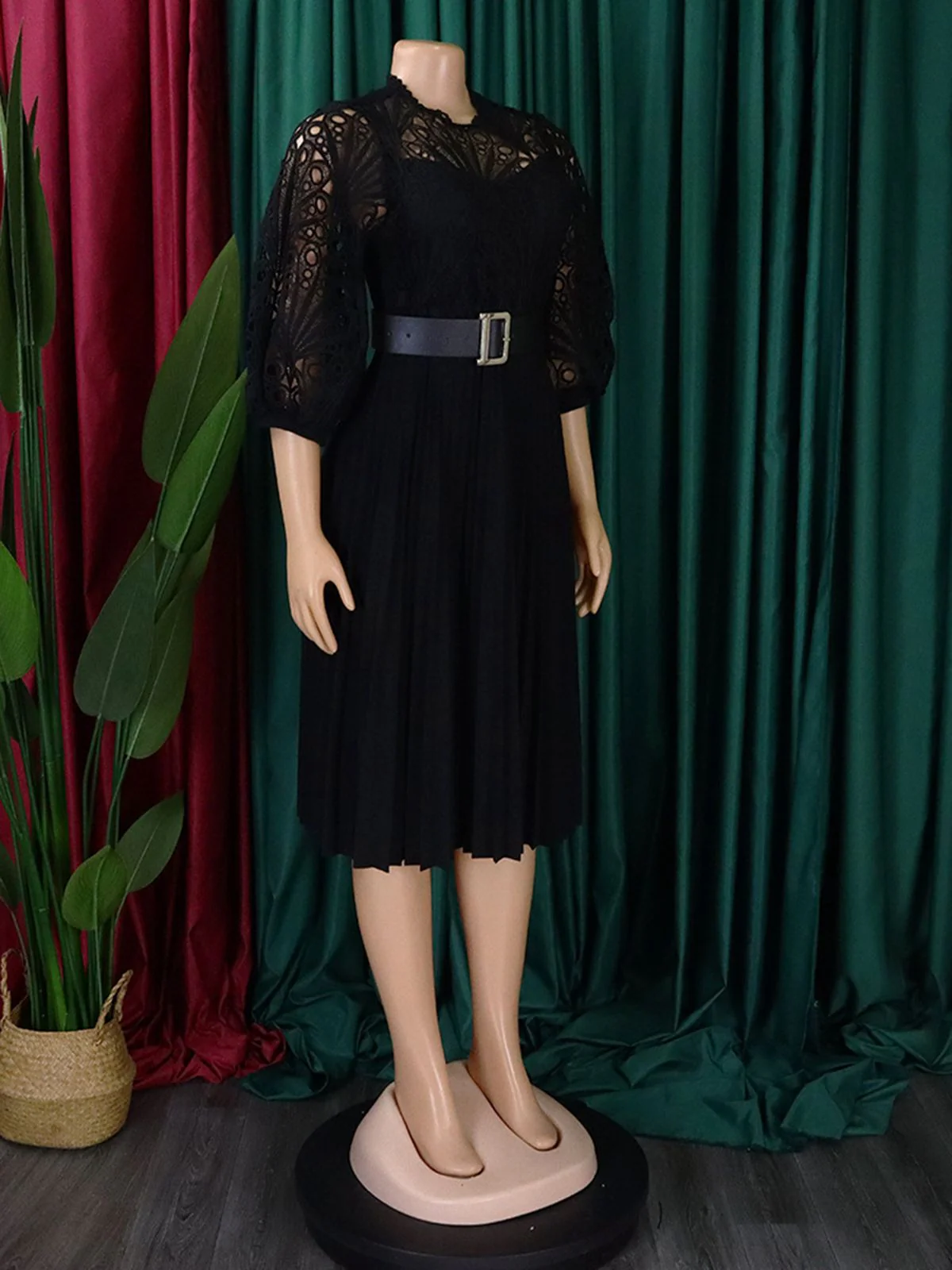 1960s Solid Lace Crochet Pleated Belted Dress - Image 2