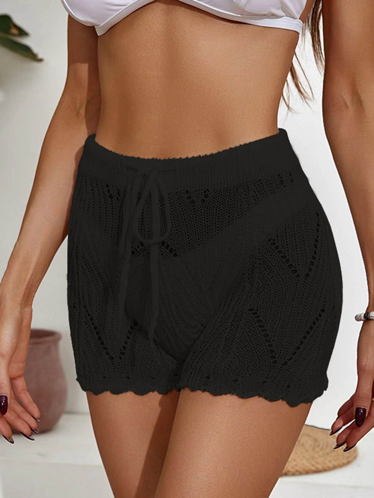 1960s Solid Lace-Up Hollow Crochet Shorts - Image 5