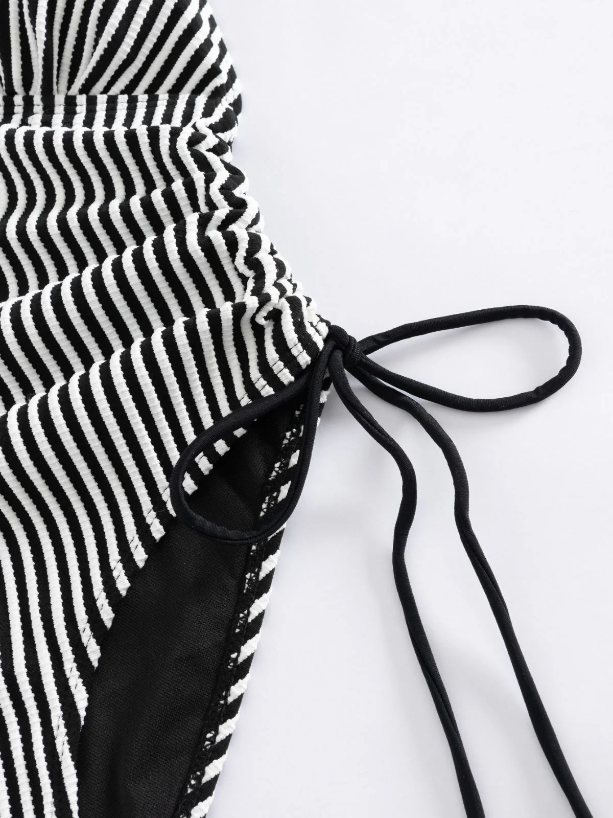1960s Spaghetti Strap Contrast Stripes One-Piece Swimsuit - Image 4