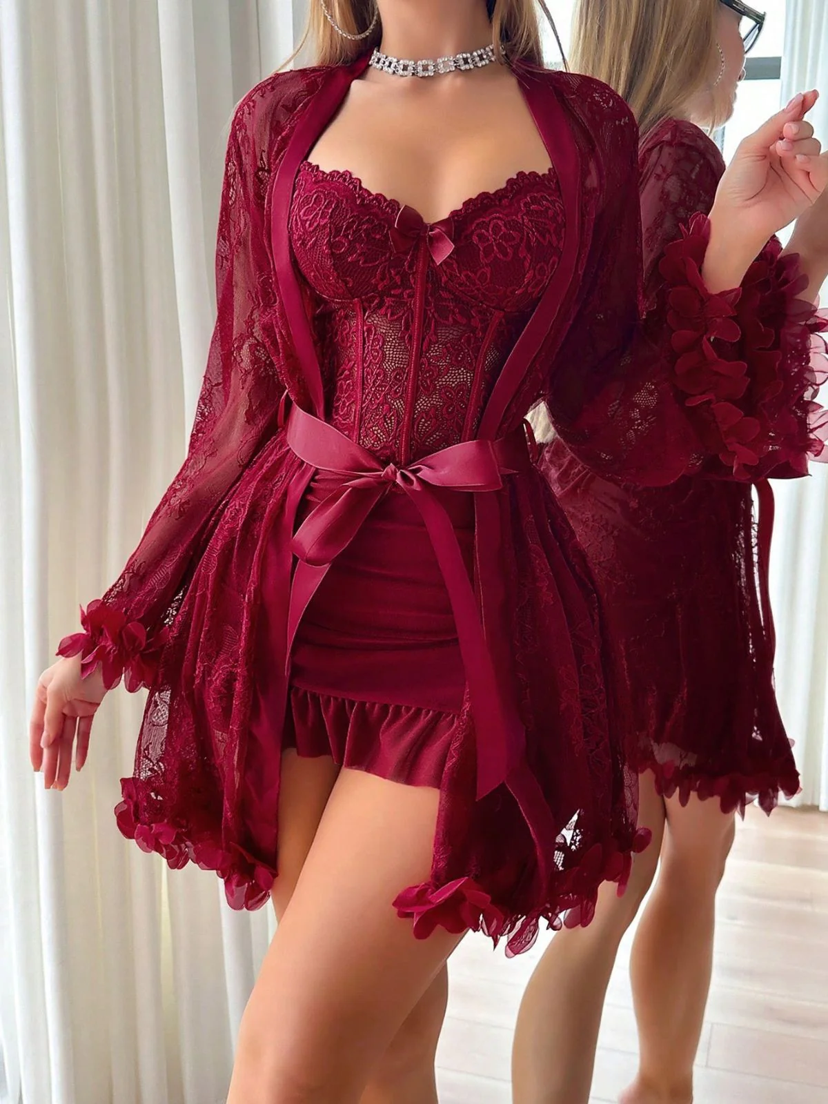 1960s Spaghetti Strap Lace Belted Sleepwear Set - Image 8