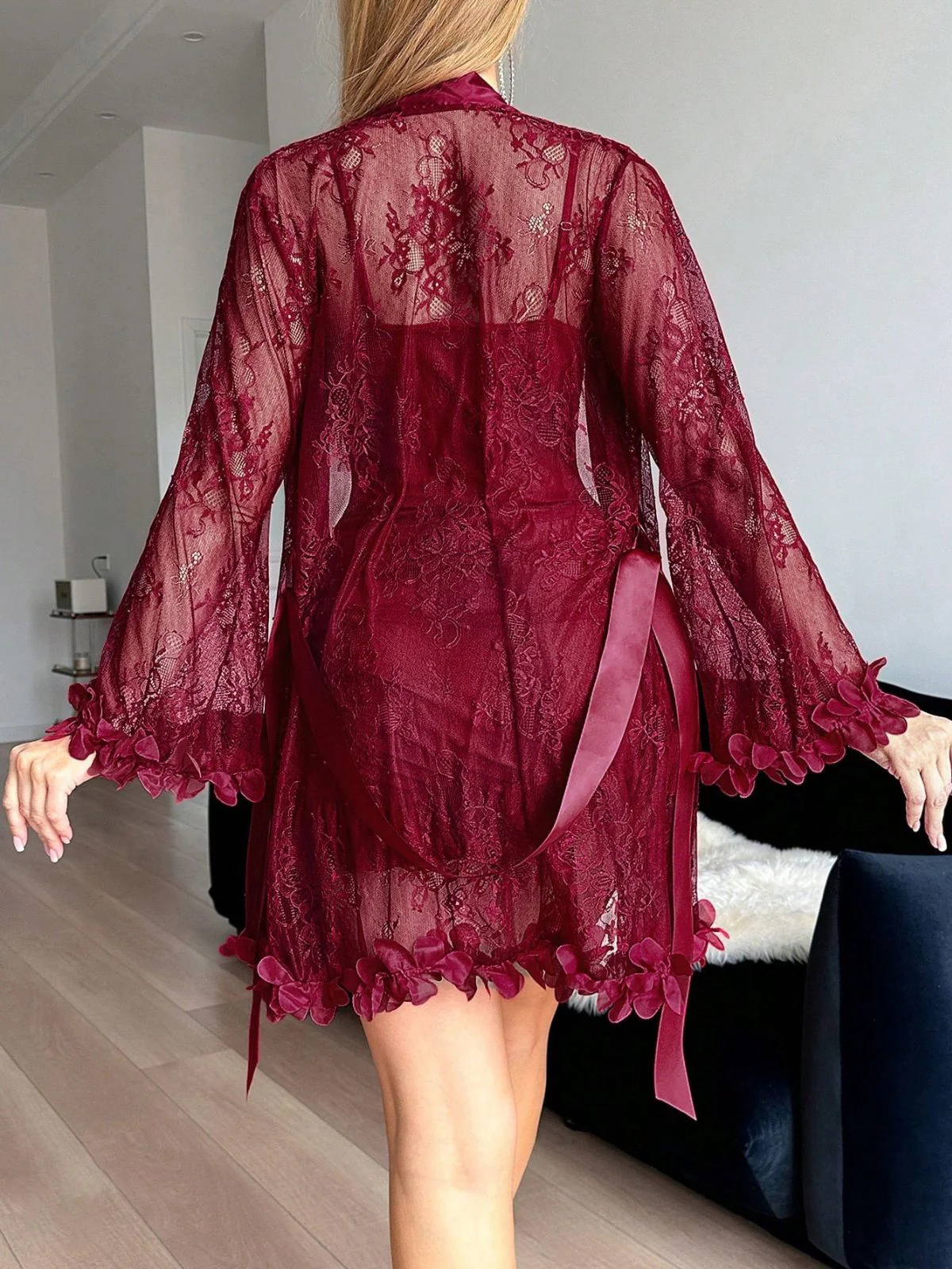 1960s Spaghetti Strap Lace Belted Sleepwear Set - Image 9