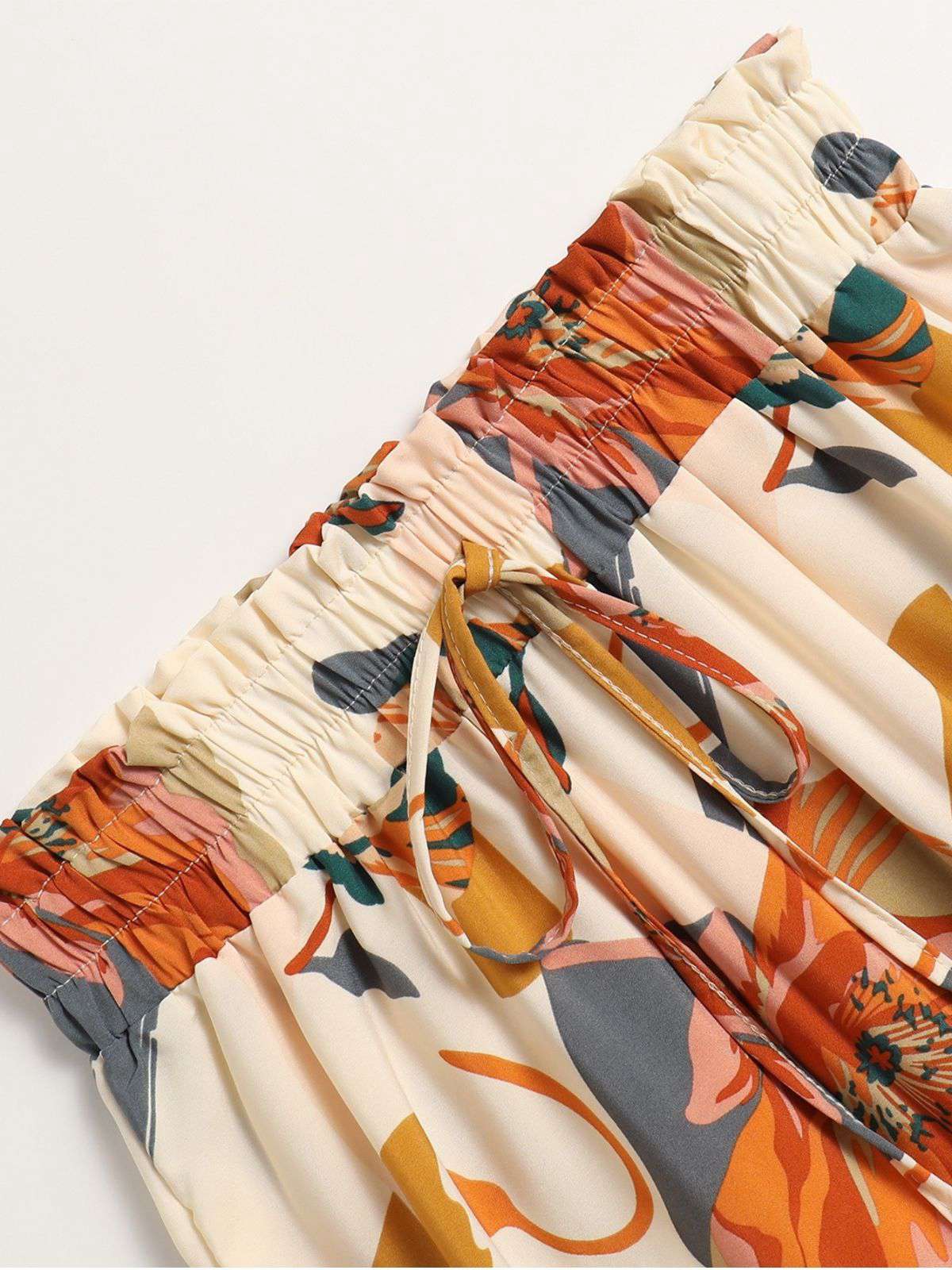 1970s Boho Floral Bow Tiered Skirt - Image 10