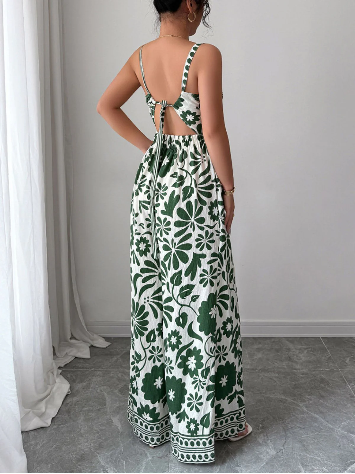 1970s Floral Boho Style Suspender Jumpsuit - Image 11