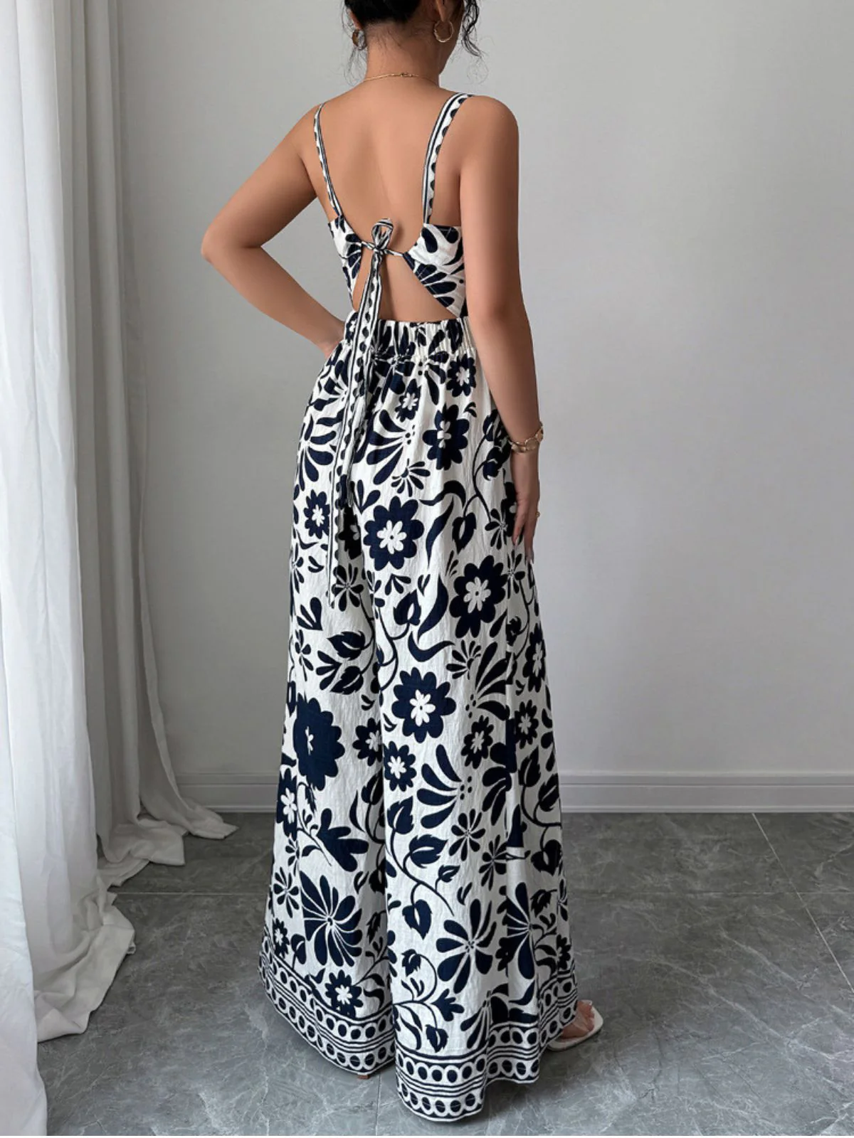 1970s Floral Boho Style Suspender Jumpsuit - Image 2