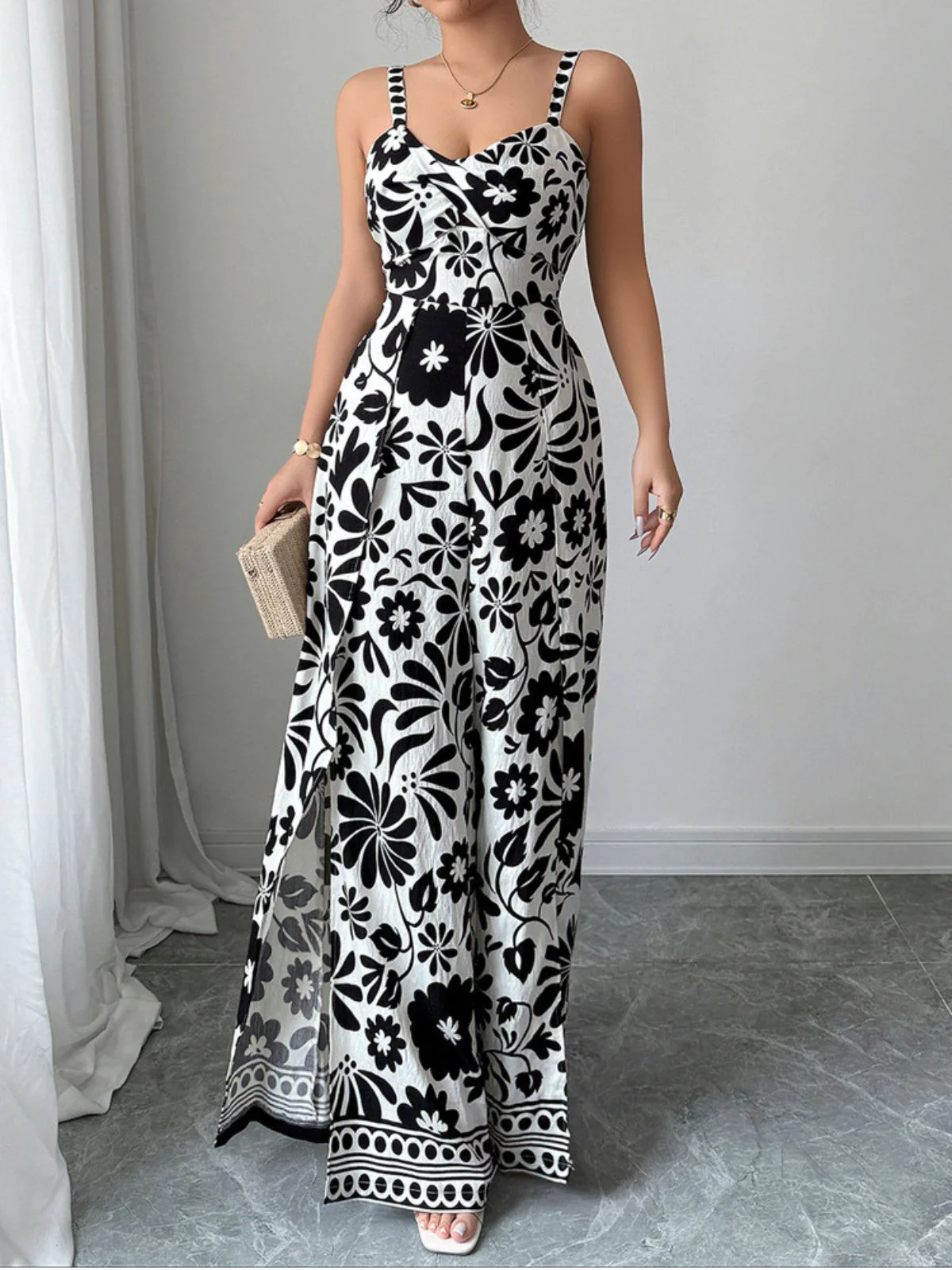 1970s Floral Boho Style Suspender Jumpsuit - Image 4