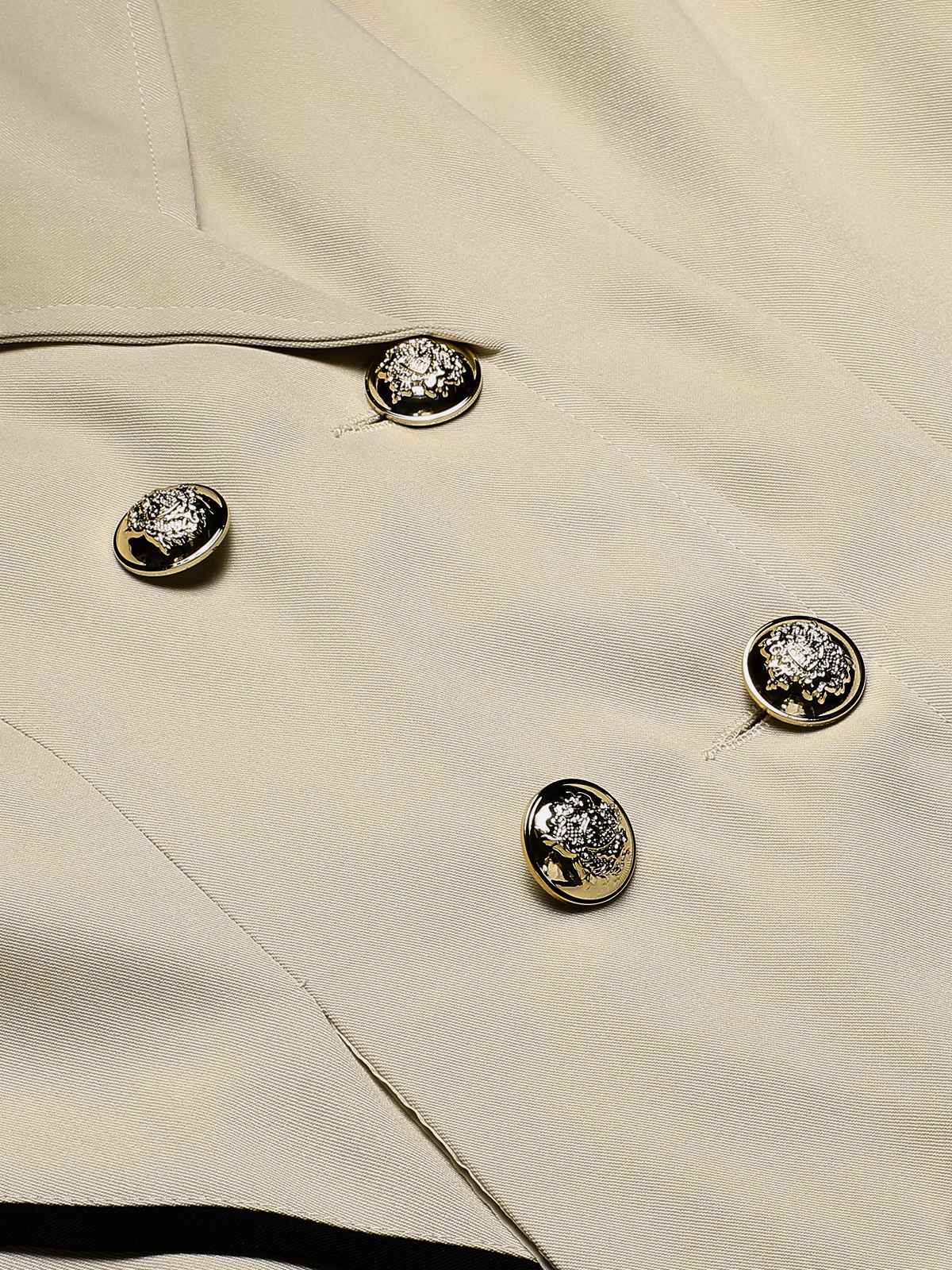 1970s Solid Lapel Double-Breasted Coat - Image 5