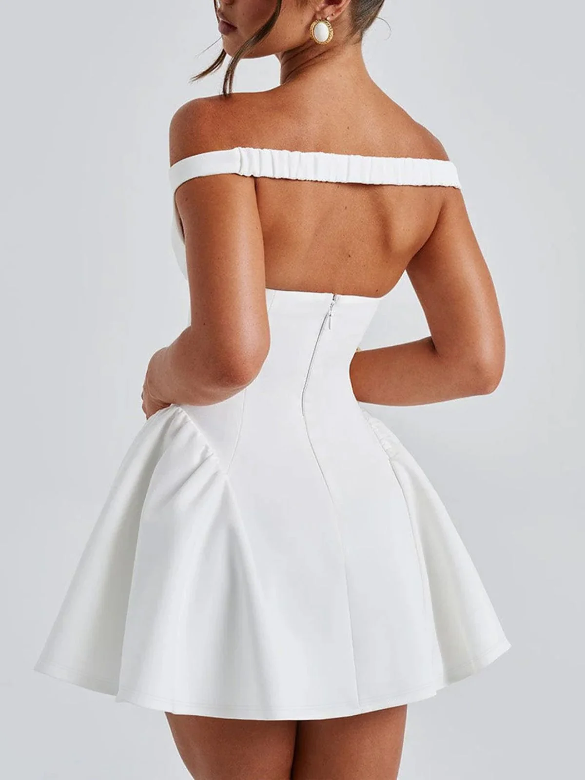 1970s Solid Off-Shoulder Deep V-Neck Skater Dress - Image 12