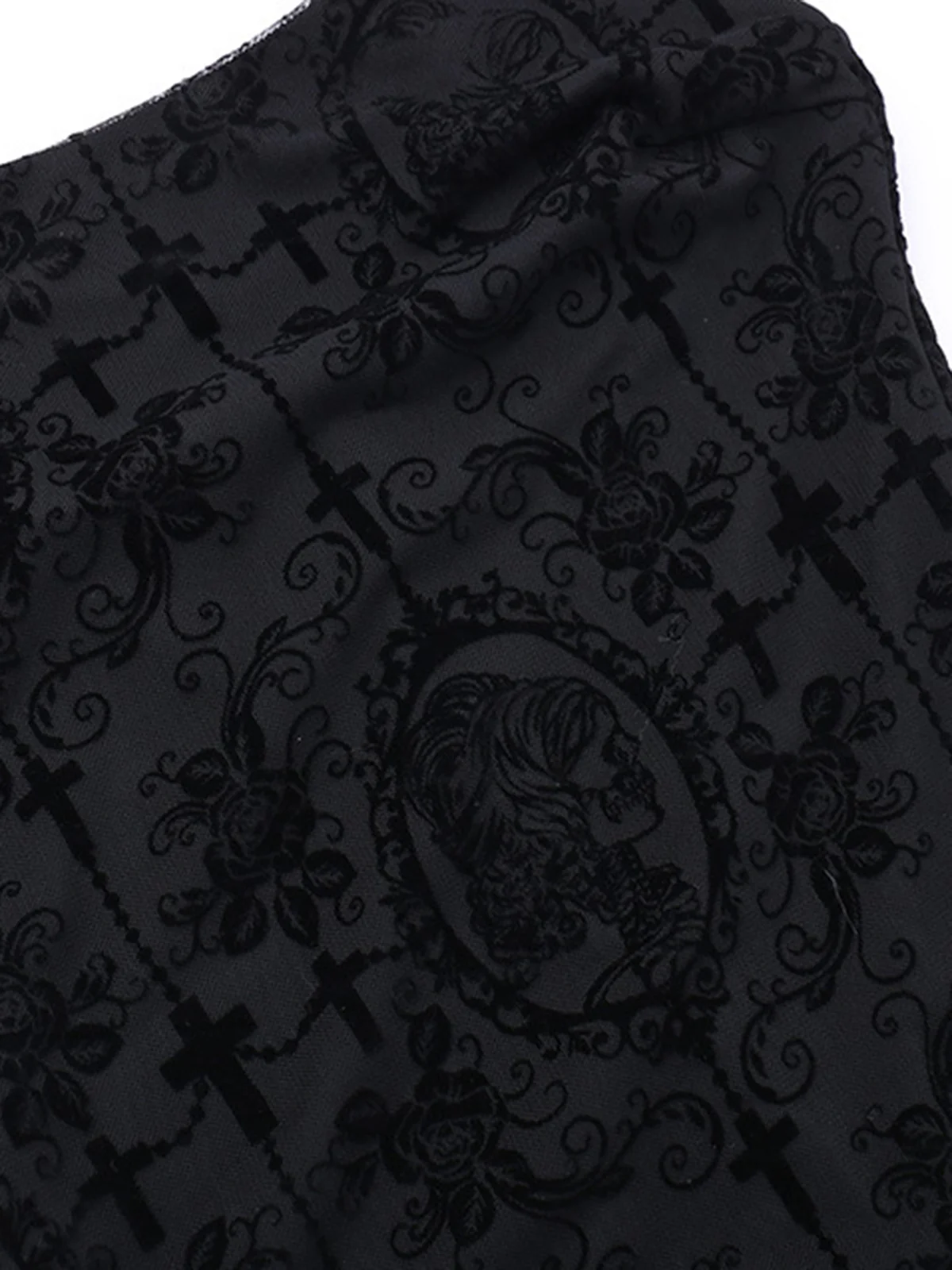 1970s Spaghetti Strap Gothic Black Lace Maxi Dress - Image 4