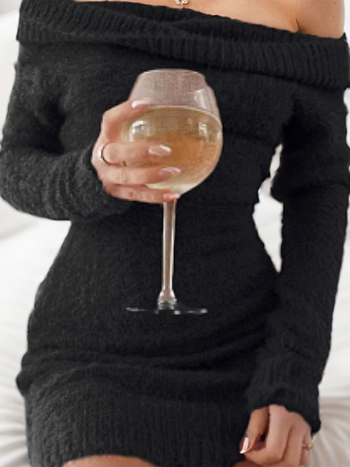 1980s Off-Shoulder Mohair Long Sleeves Dress - Image 10