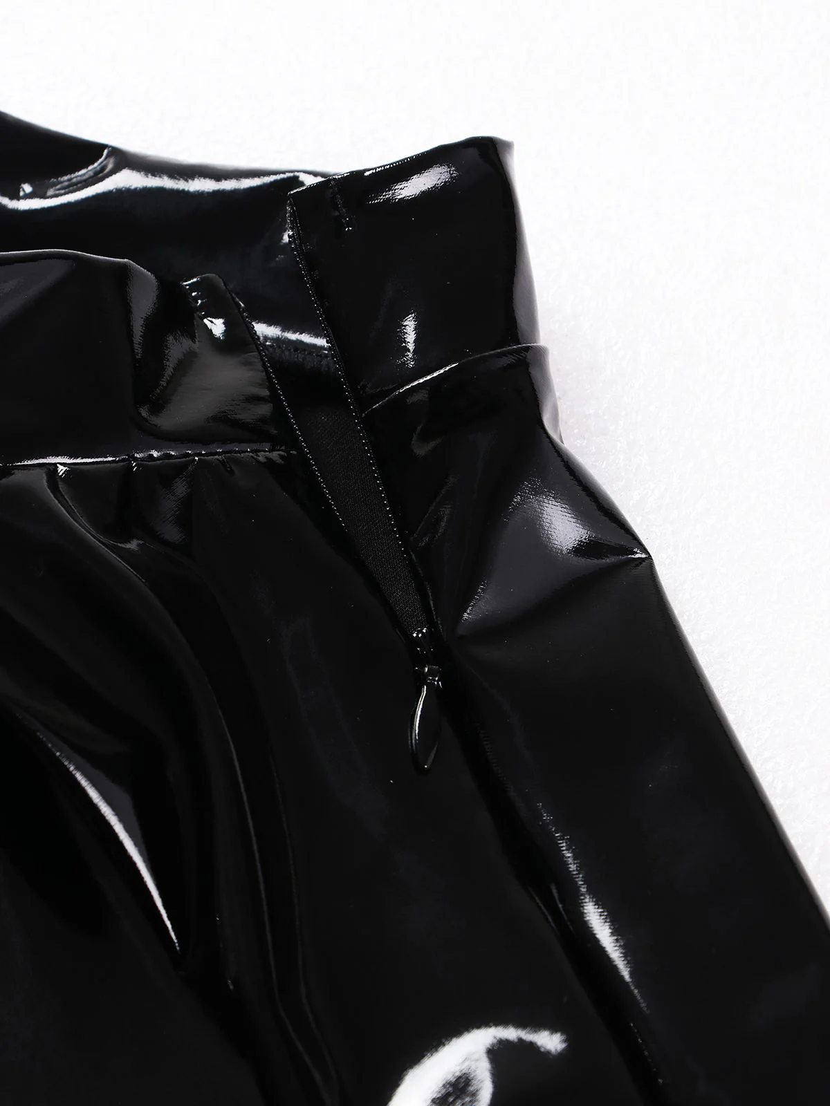1980s Patent Leather Pleated Mini Skirt - Image 6
