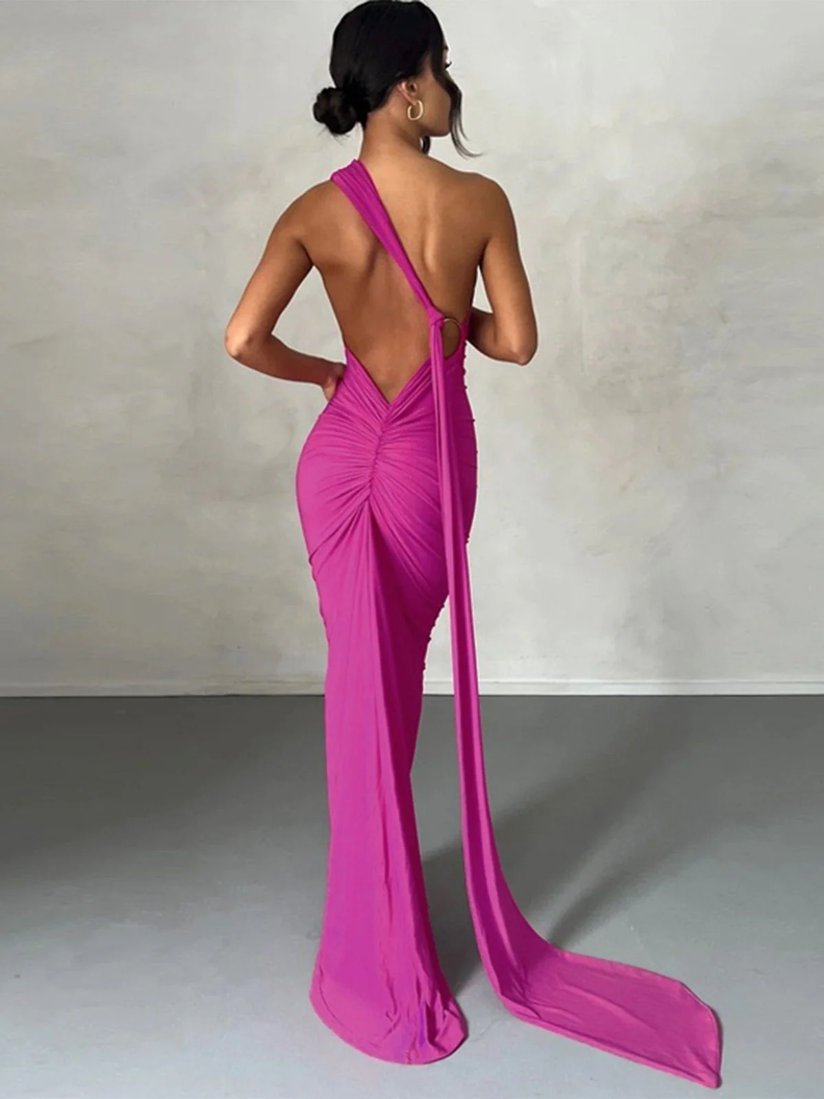1980s Solid One-Shoulder Evening Backless Dress with Train - Image 16