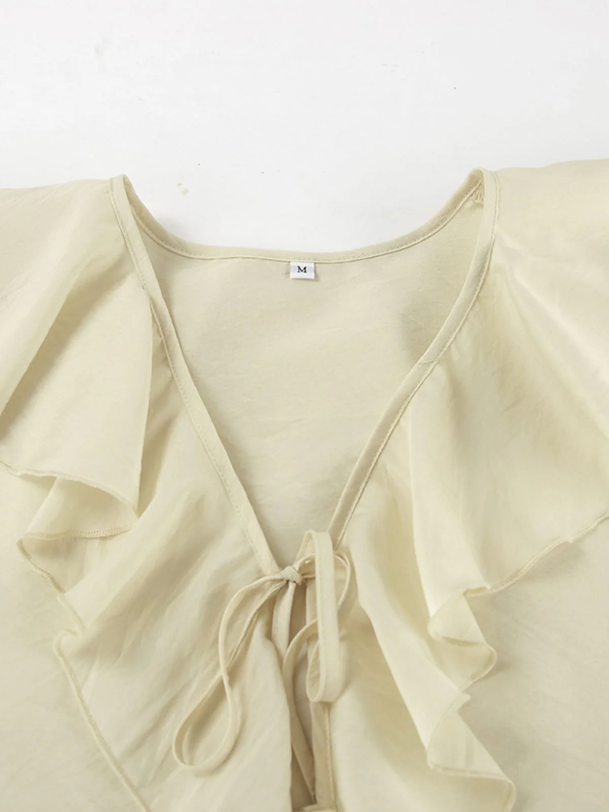2PCS Beige 1940s Ruffle Lace-up Cardigan & Shorts Set - Image 6